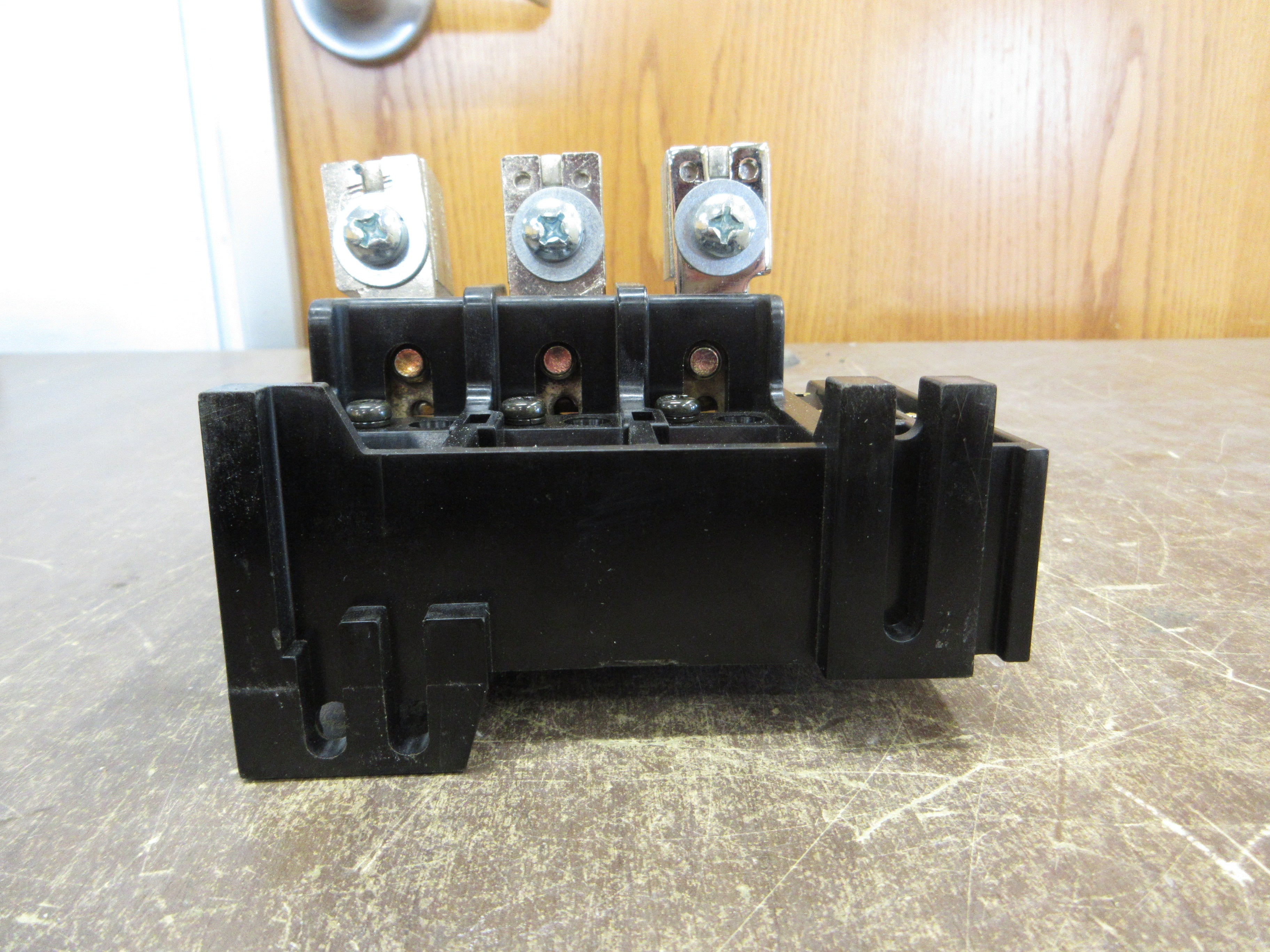 Toshiba Solid State Overload T180A-E Trip: 87-130A 3P 600V Used