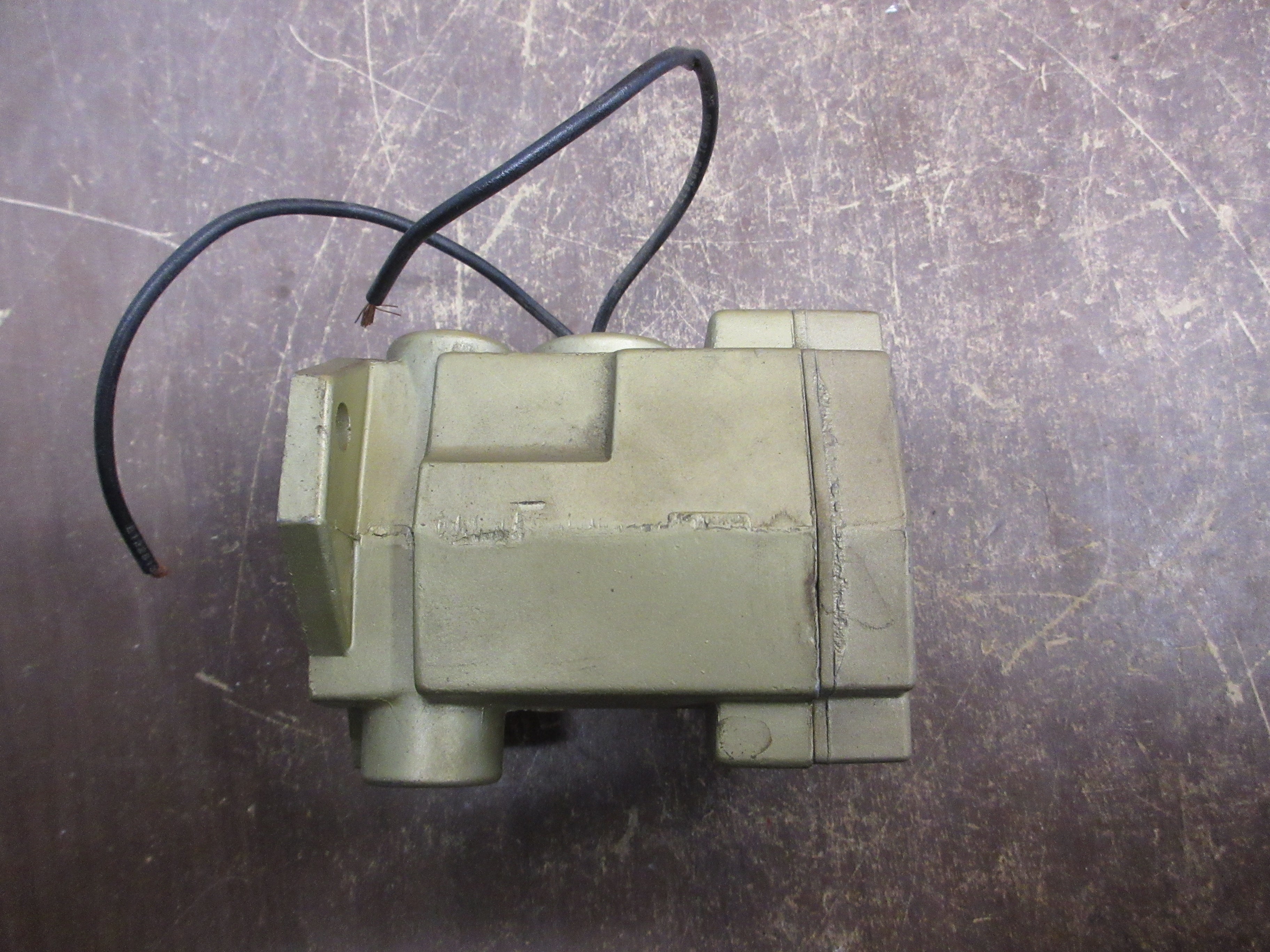 Ross Solenoid Valve 1616C2322 110-120V 50/60Hz New Surplus