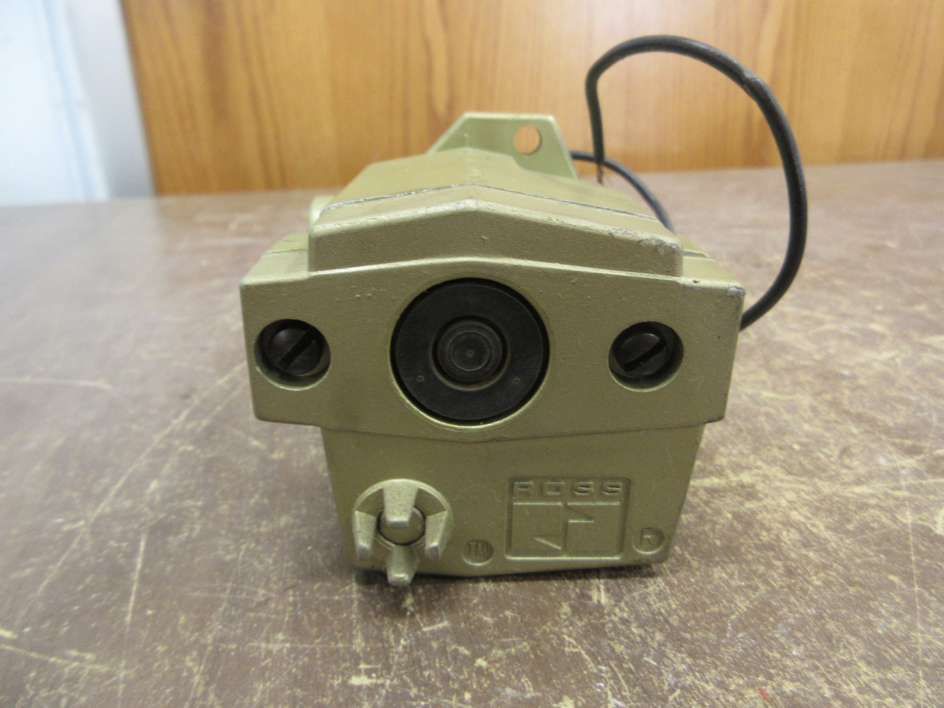 Ross Solenoid Valve 1616C2322 110-120V 50/60Hz New Surplus