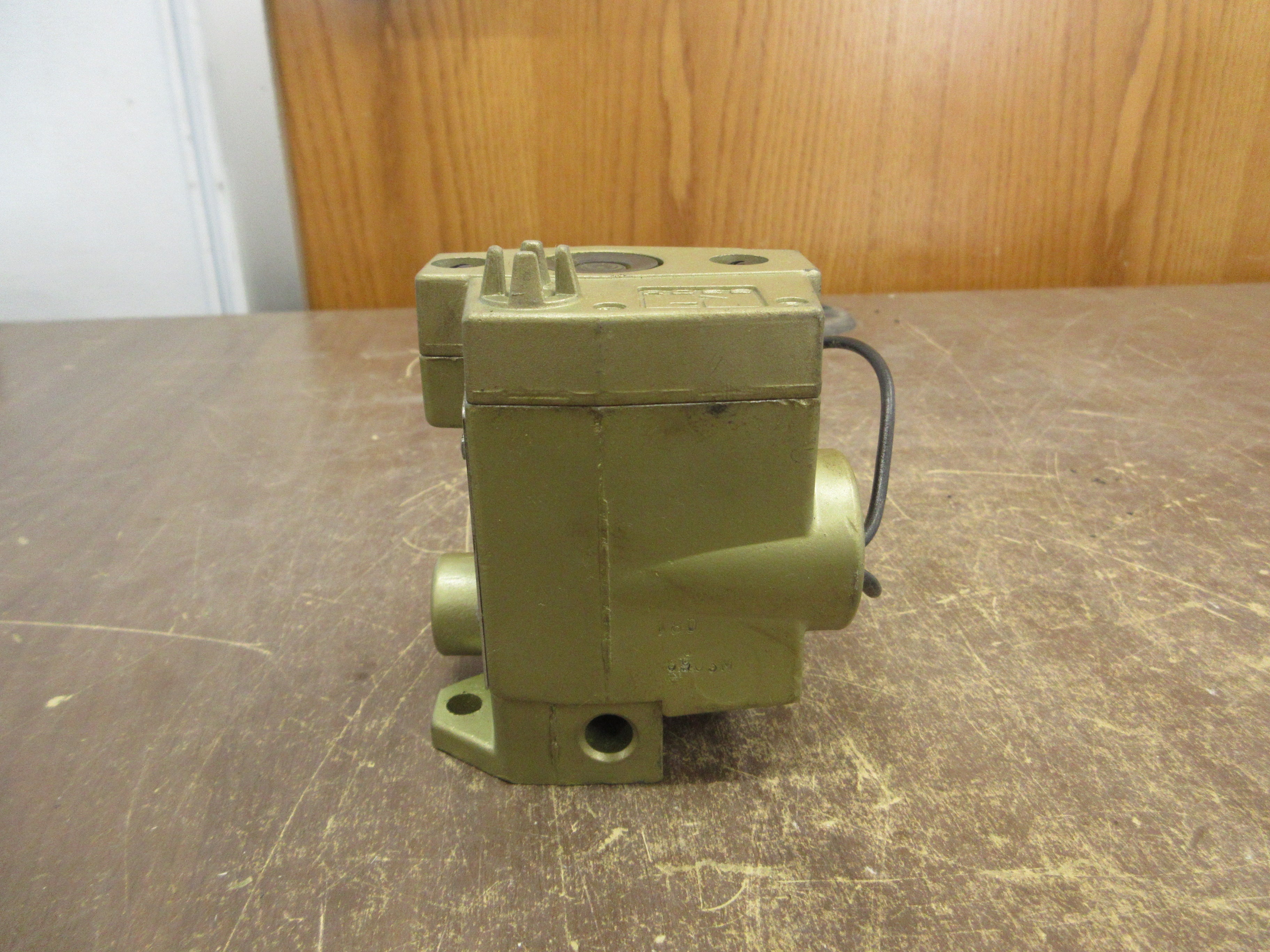 Ross Solenoid Valve 1616C2322 110-120V 50/60Hz New Surplus