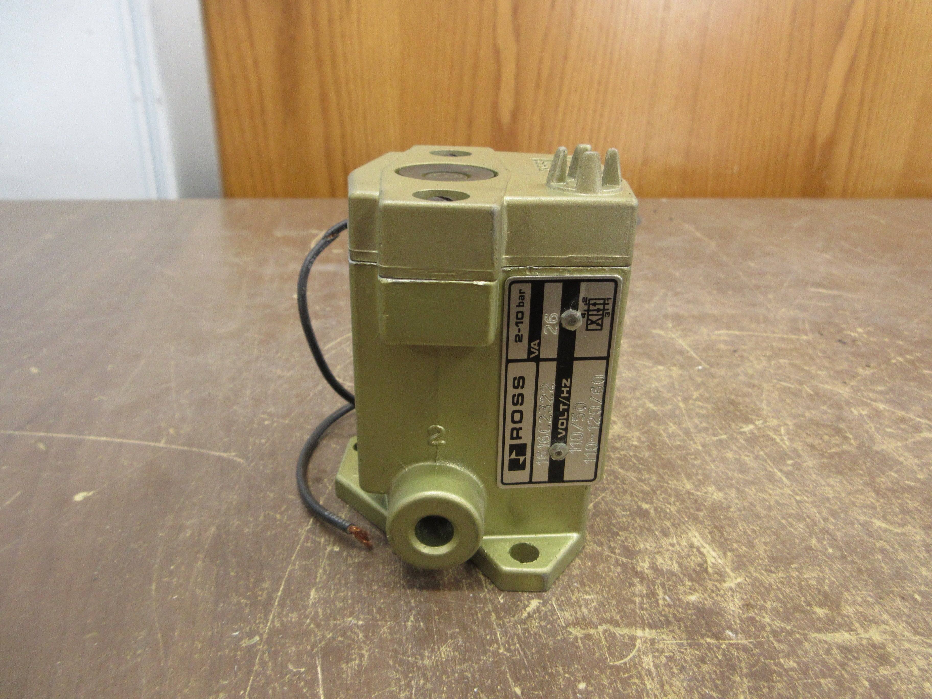 Ross Solenoid Valve 1616C2322 110-120V 50/60Hz New Surplus