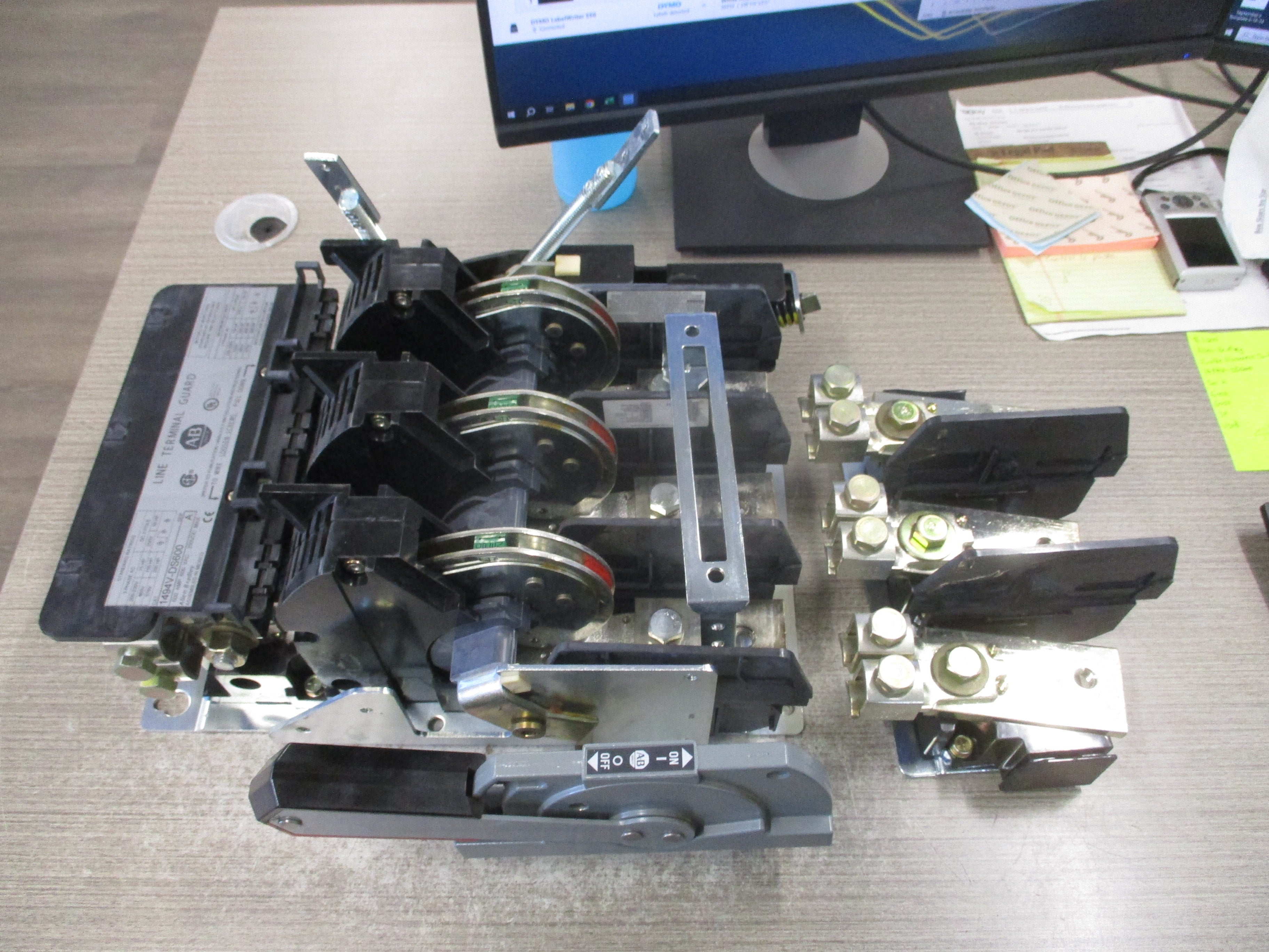 Shawmut Amp-Trap Fuse ATS-DE300R 300A 600V New Surplus