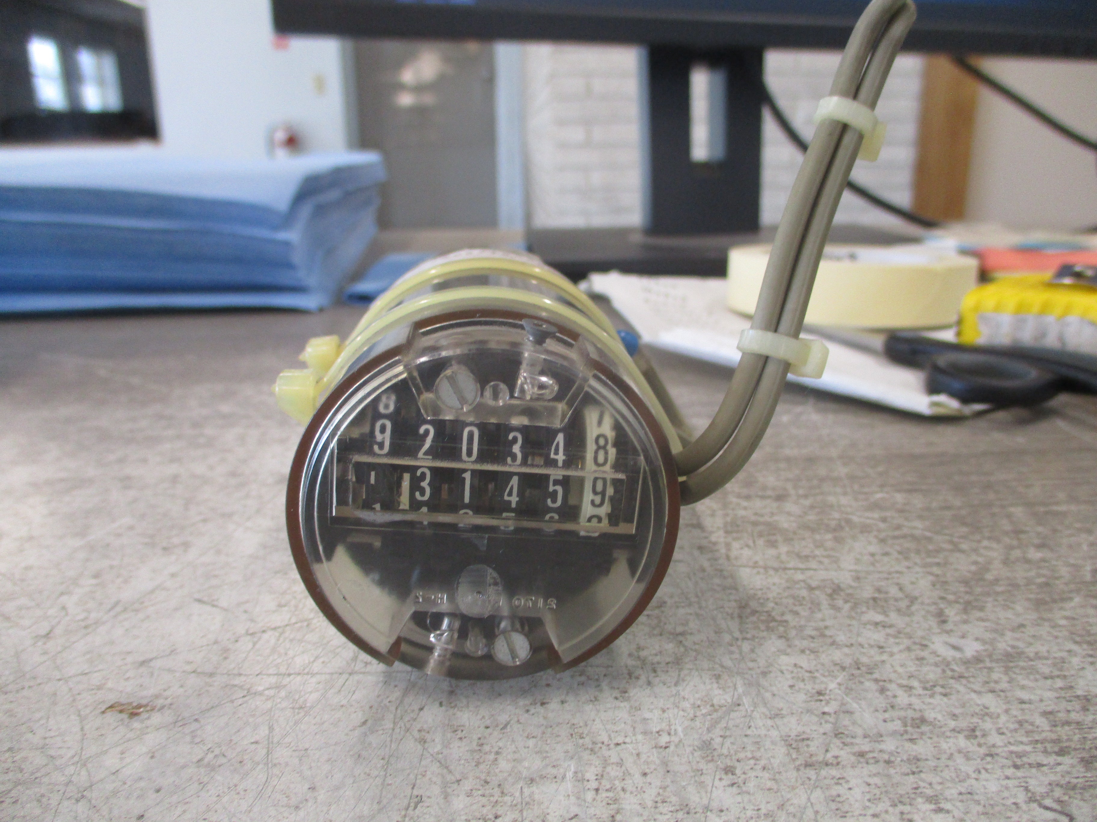 GE Hour Meter 50-240711AAAD1 120V 60Hz Used