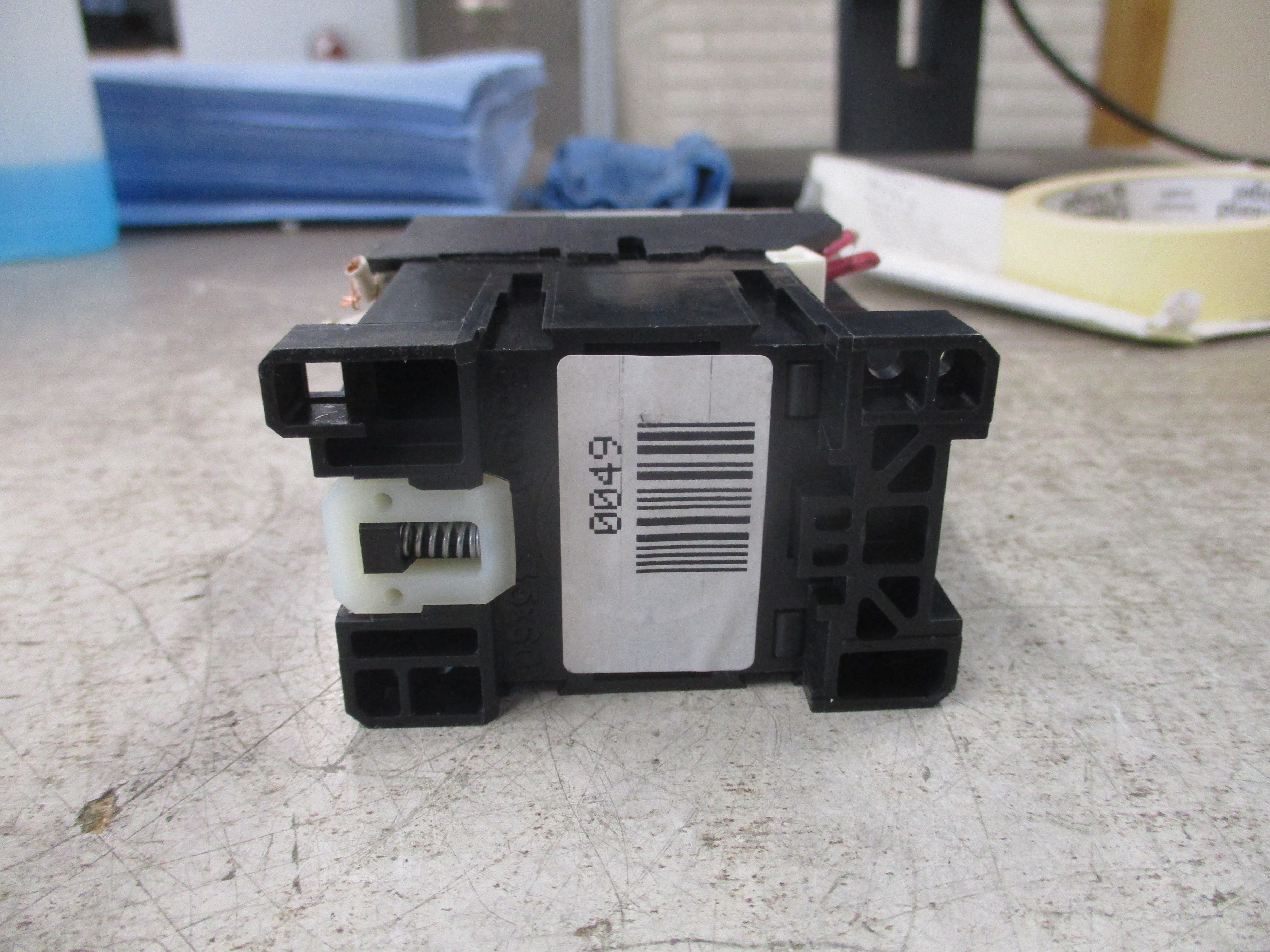 Allen-Bradley Contactor 100-A09ND3 Ser.B 120V Coil 9A 600V W/Aux Contact Block Used