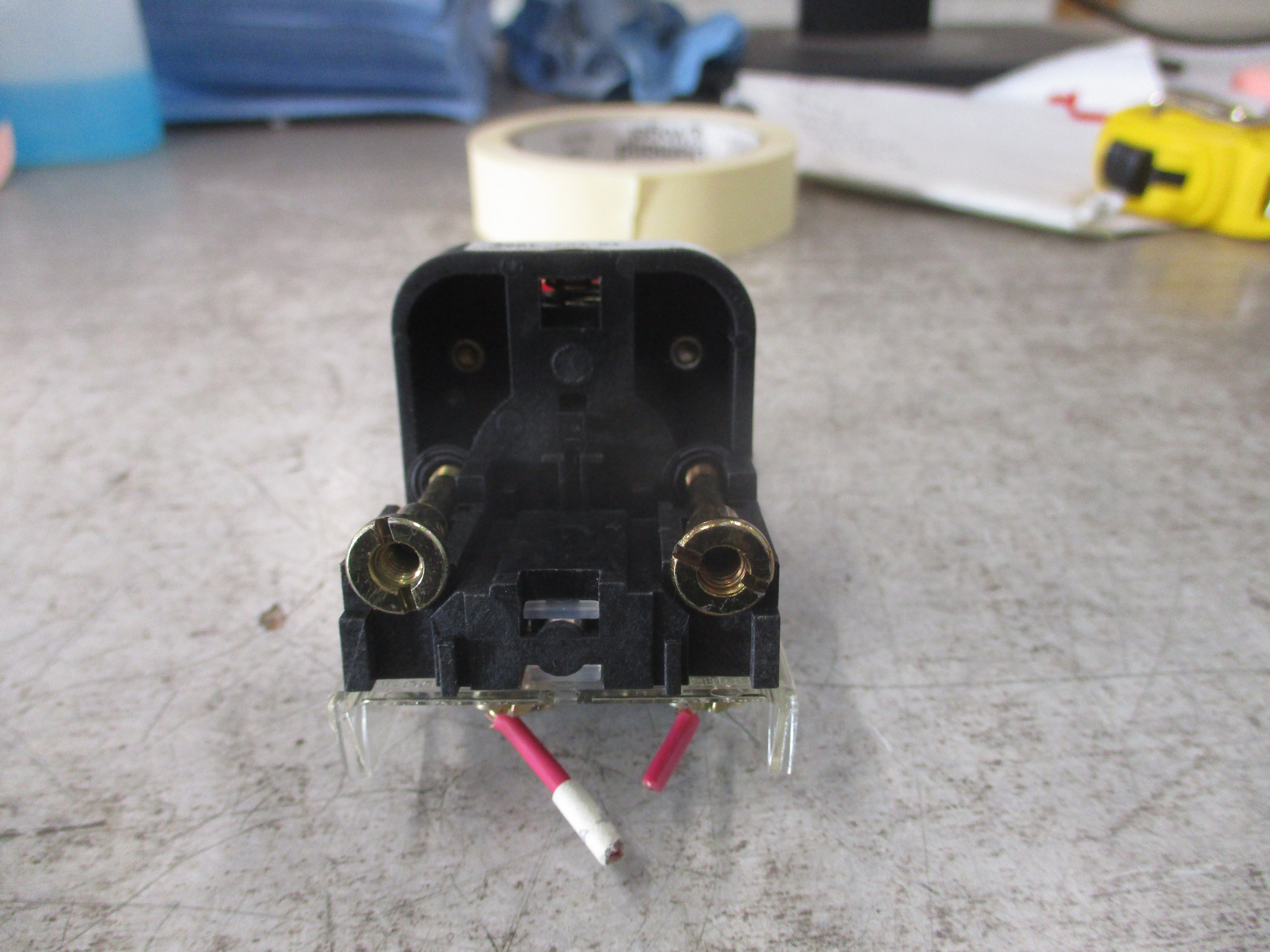 Allen-Bradley Time Delay Relay 700-HTF22F29Z24 Ser. A Off-Delay: 2.0 Sec w/ Base