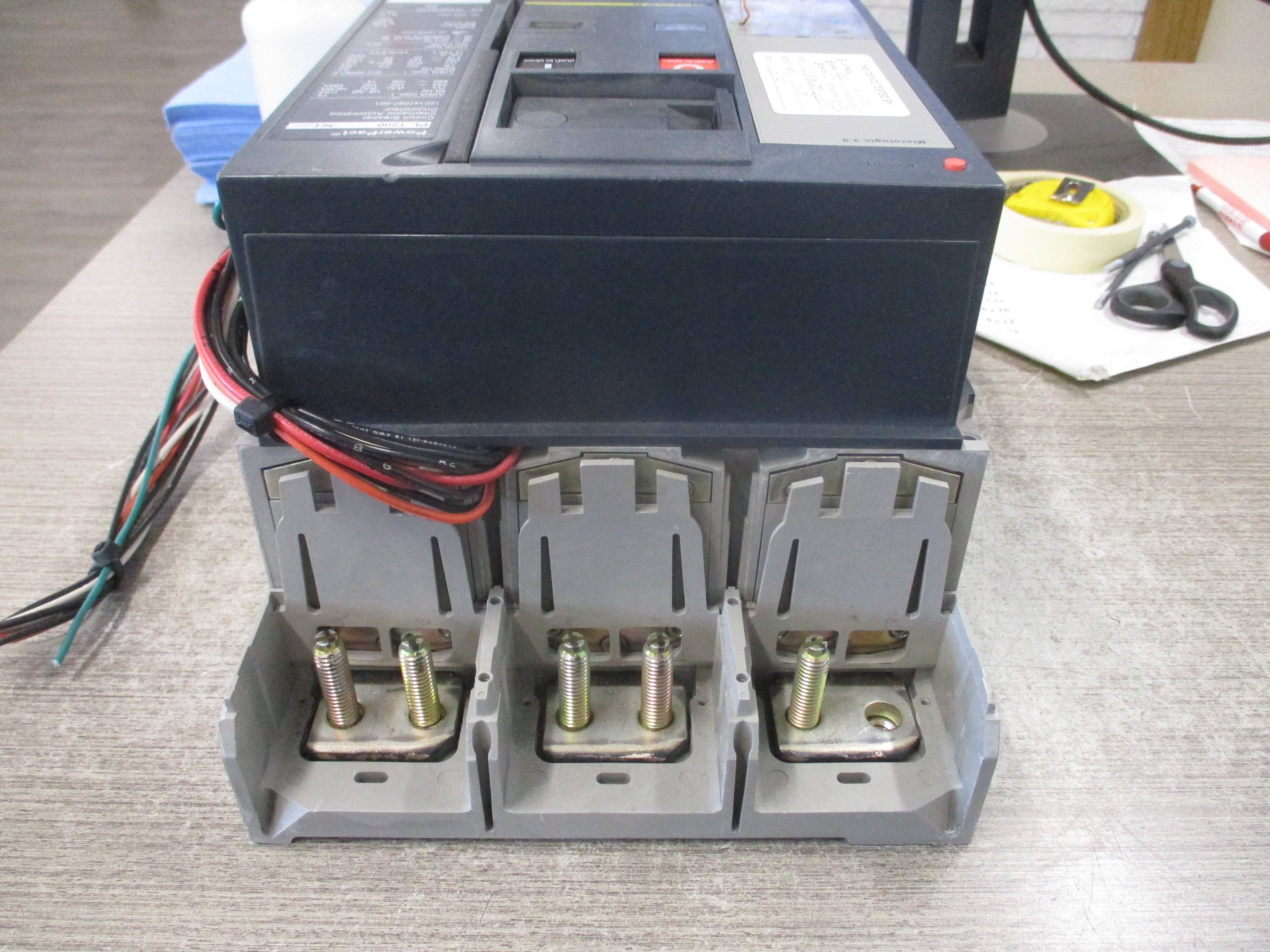 Square D PowerPact Circuit Breaker PL 1200 1200A 480V 60Hz MicroLogic 3.0 Trip