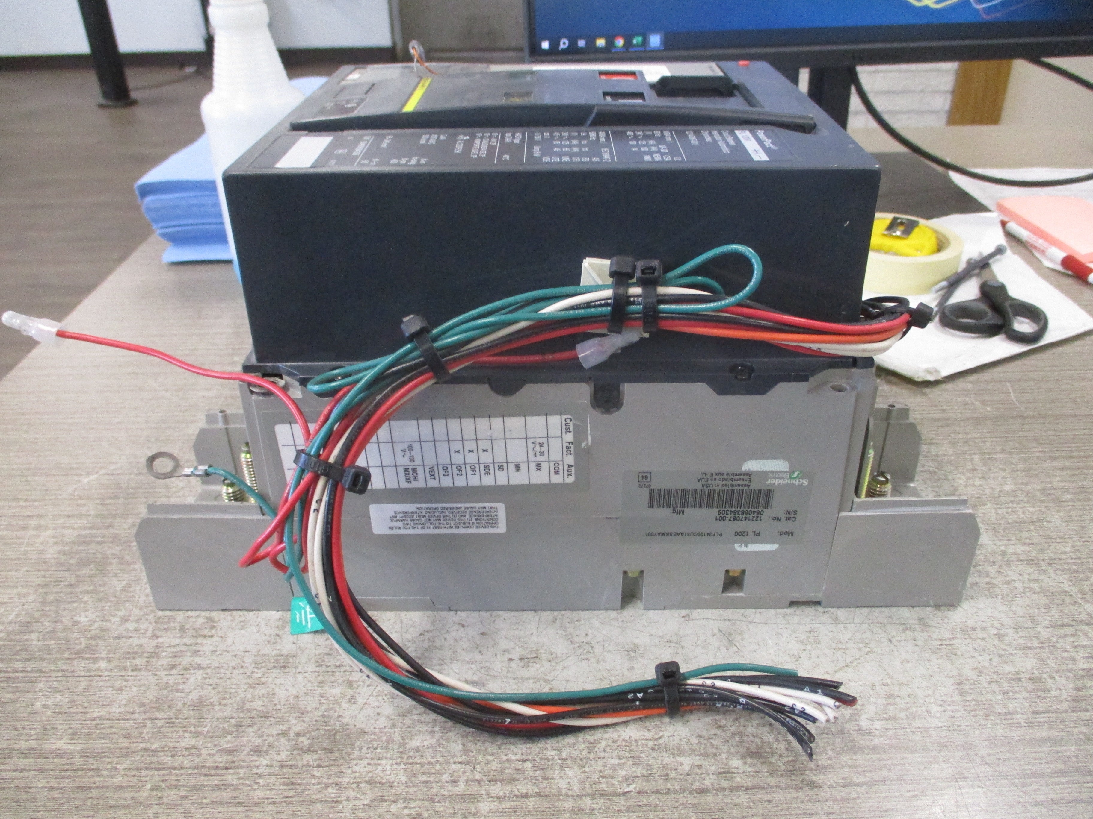 Square D PowerPact Circuit Breaker PL 1200 1200A 480V 60Hz MicroLogic 3.0 Trip
