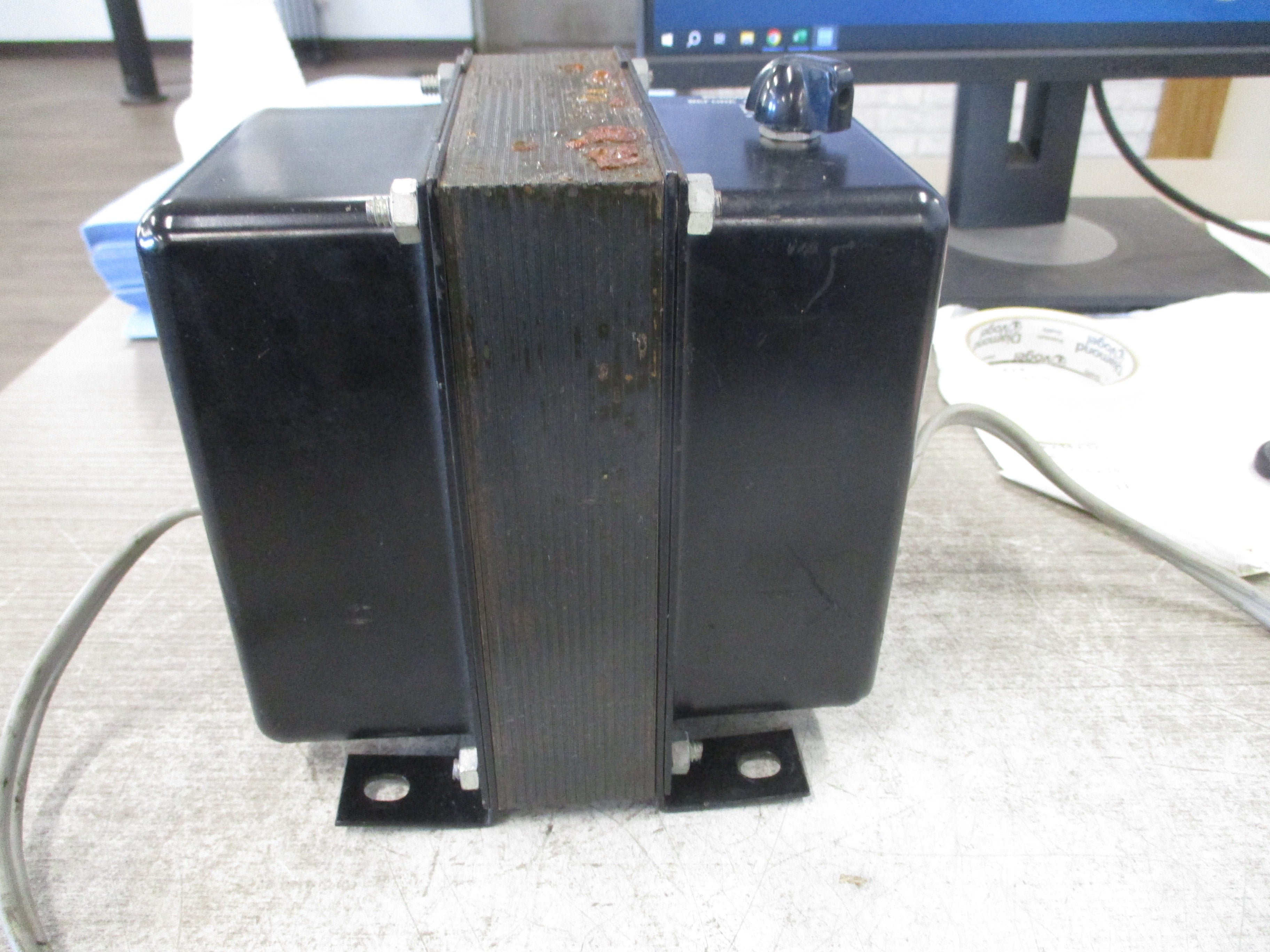 Stancor Transformer P-6387 500VA Pri: 210/230/250V Sec: 115V Used