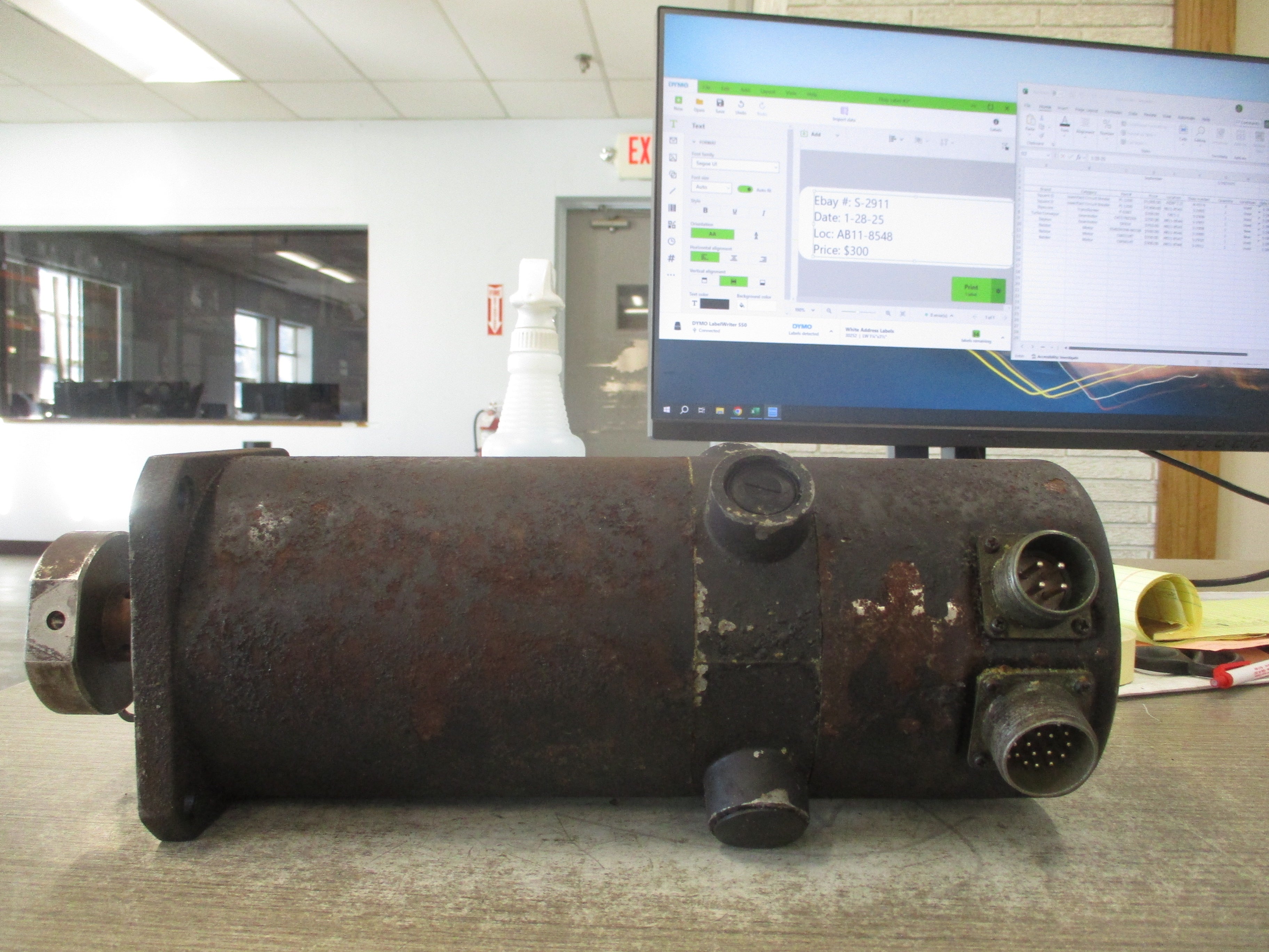 Fanuc DC Servo Motor 5N-2500M Used