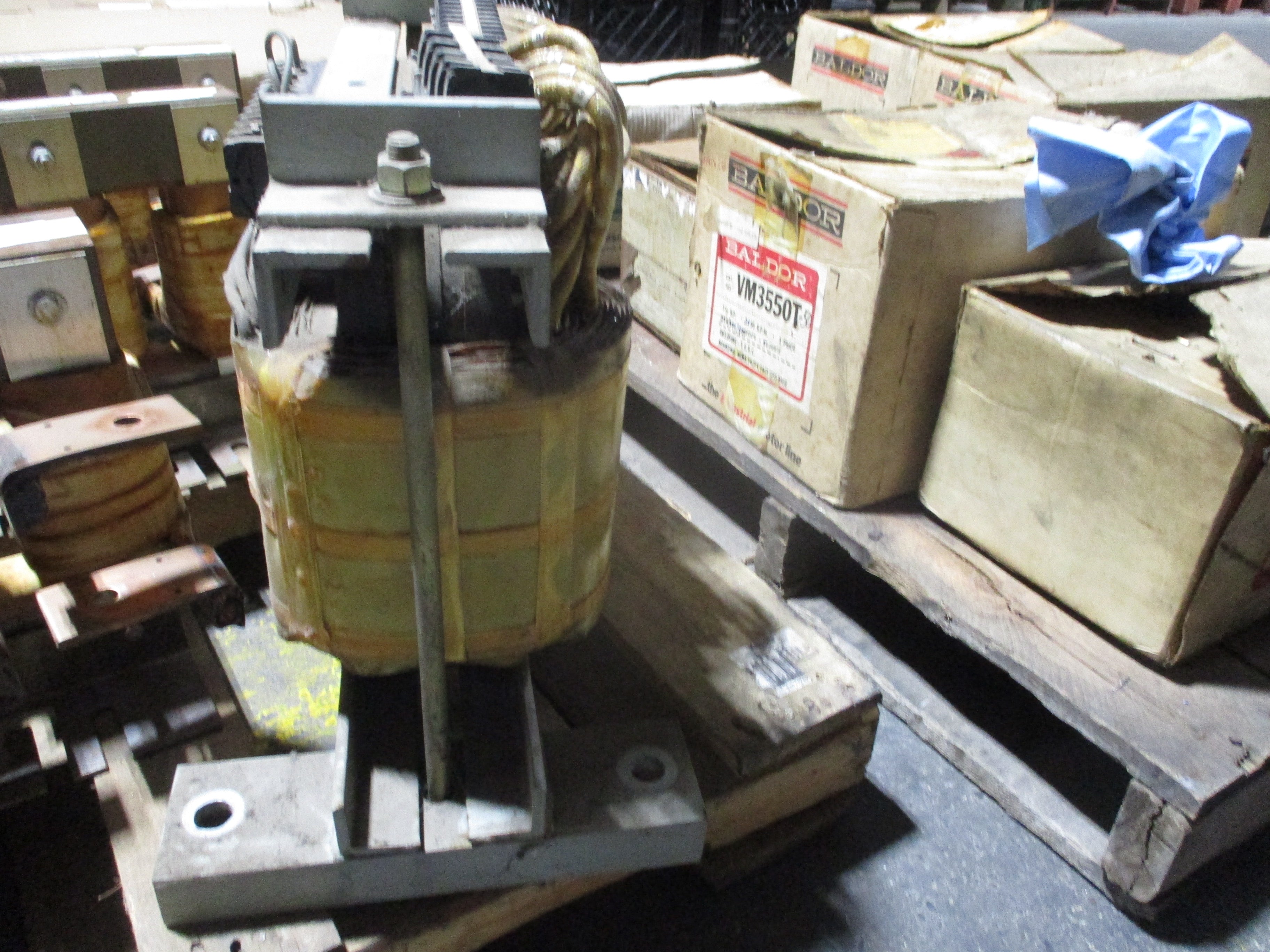 E-M Type R Transformer 800A409F01 6.5KVA 460V 3Ph 60Hz Used