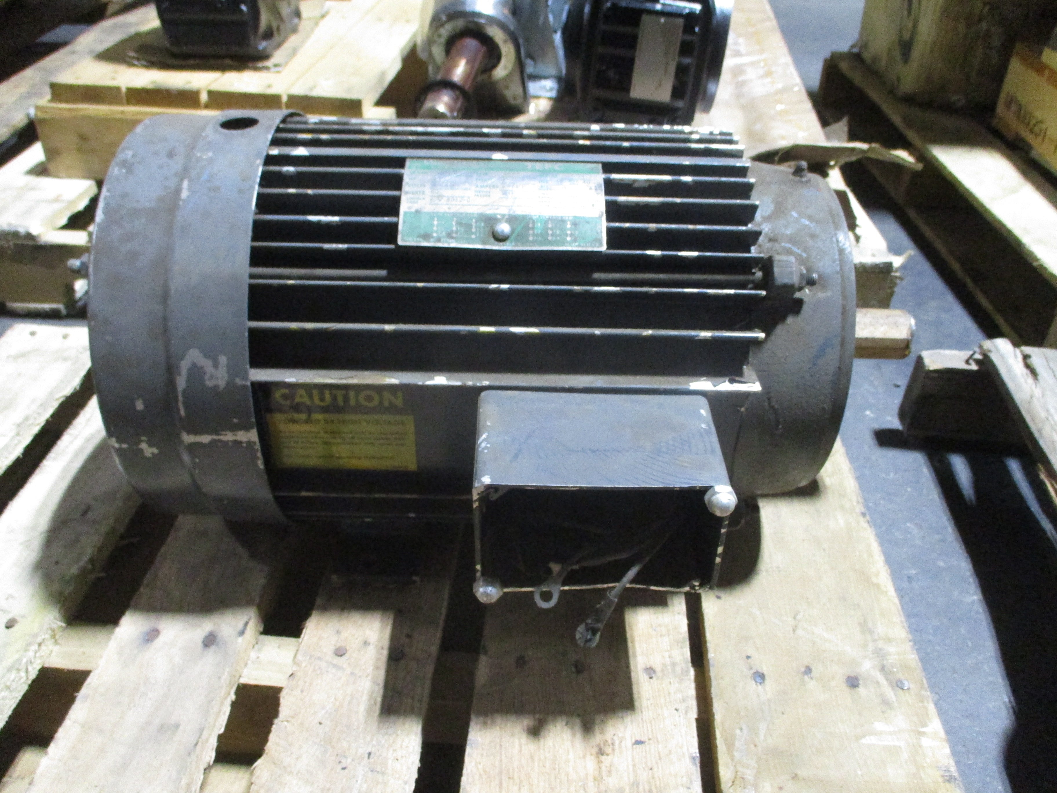 Lincoln AC Motor T-3012-C 10HP 230/460V 1800RPM 60Hz 26/13A Frame: 215TC