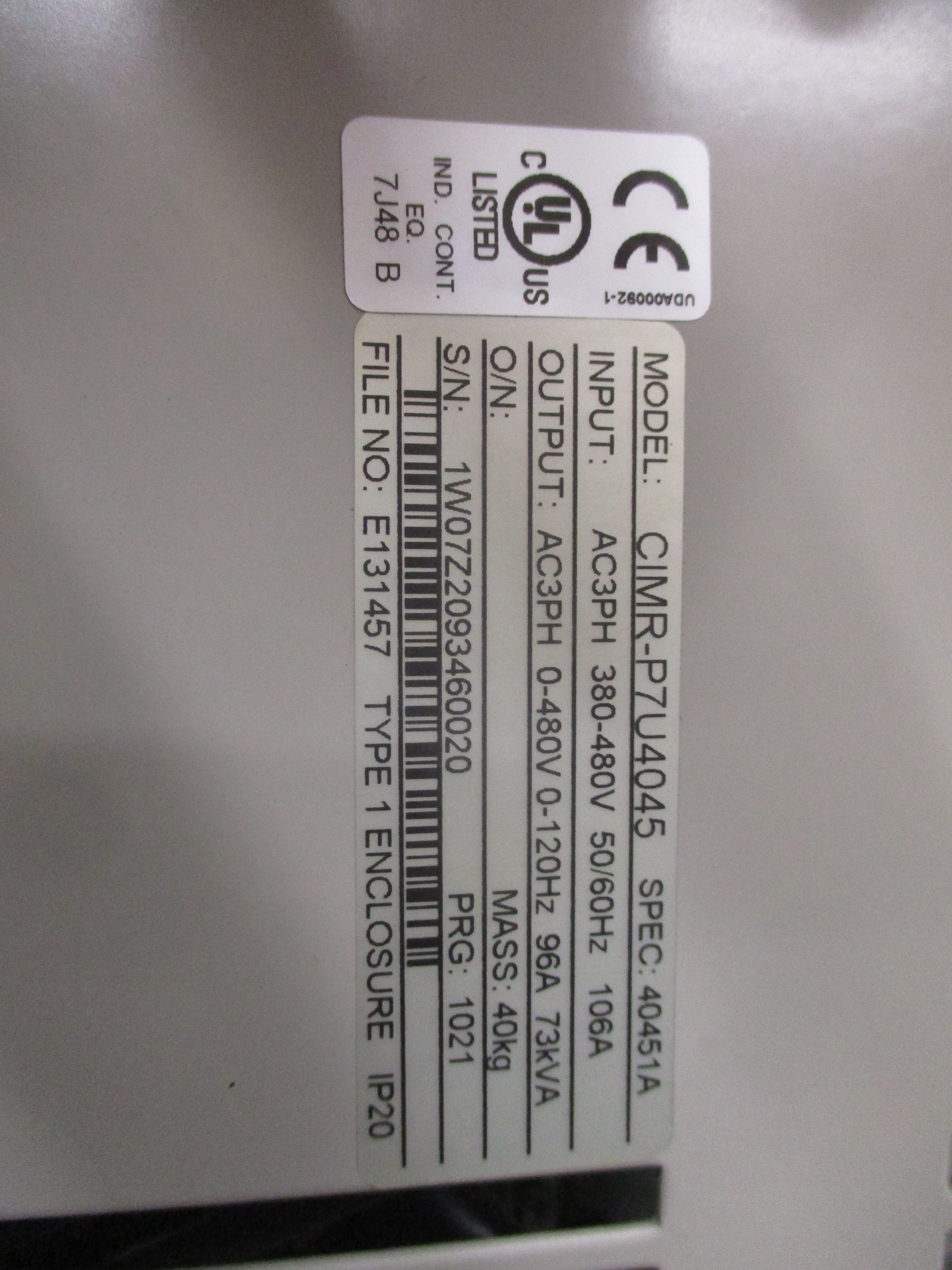 Yaskawa Varispeed P7 AC Drive CIMR-P7U4045 75HP 3Ph Input: AC 3Ph 380-480V