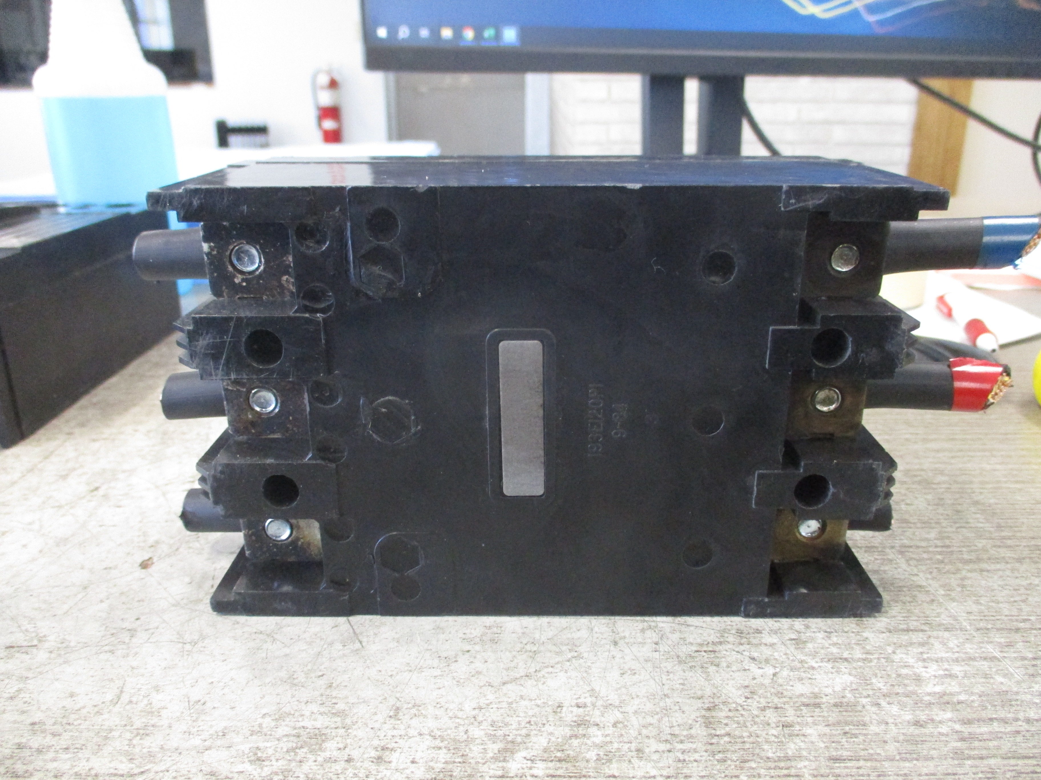 GE Circuit Breaker TQD32225 225A 240V 3P Used