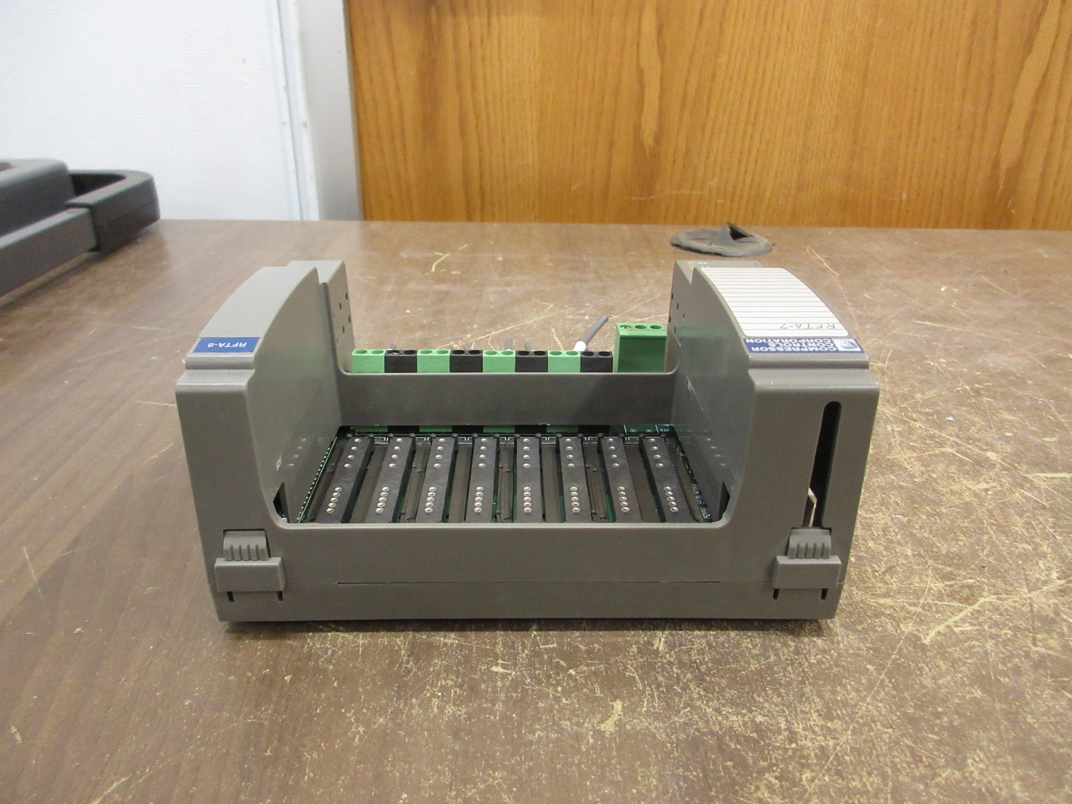 Compressor Controls Corp. SureLink Remote I/O Base RFTA-8 8-Slot Used