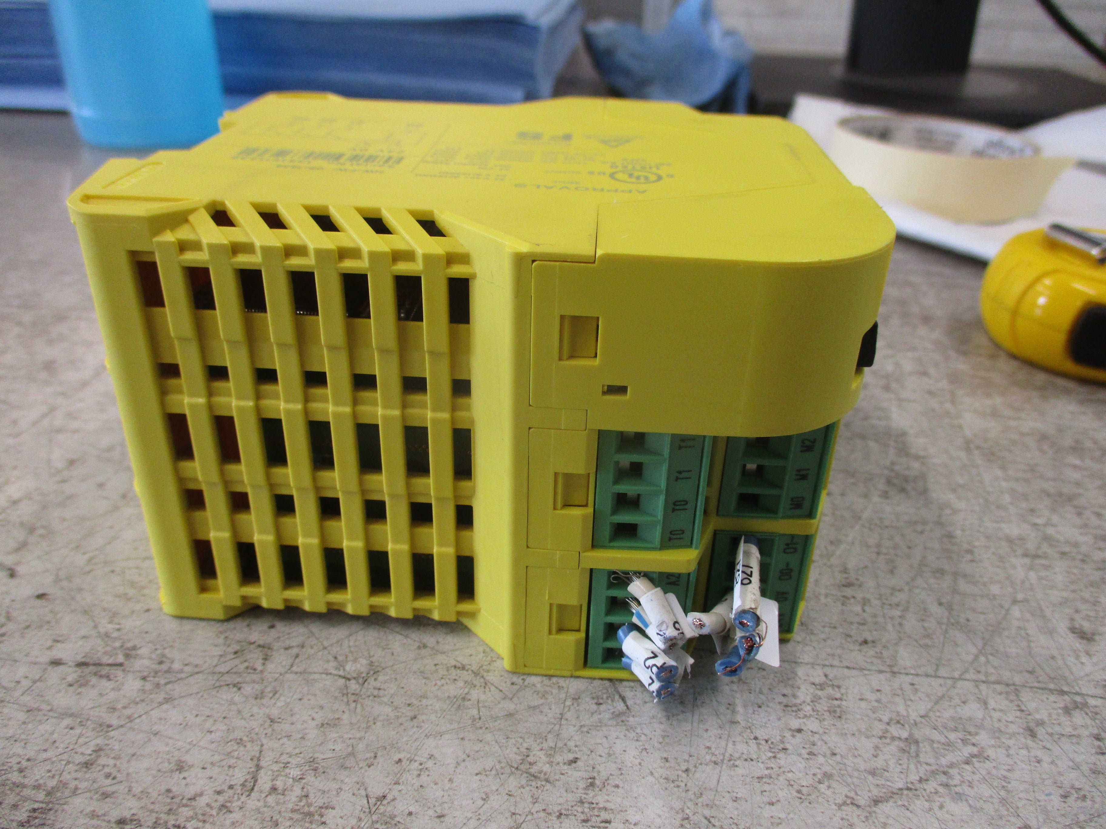 ABB Reversing Contactor A9-30-01 / A16-30-01 110/120V Coil (2) Aux Contacts Used