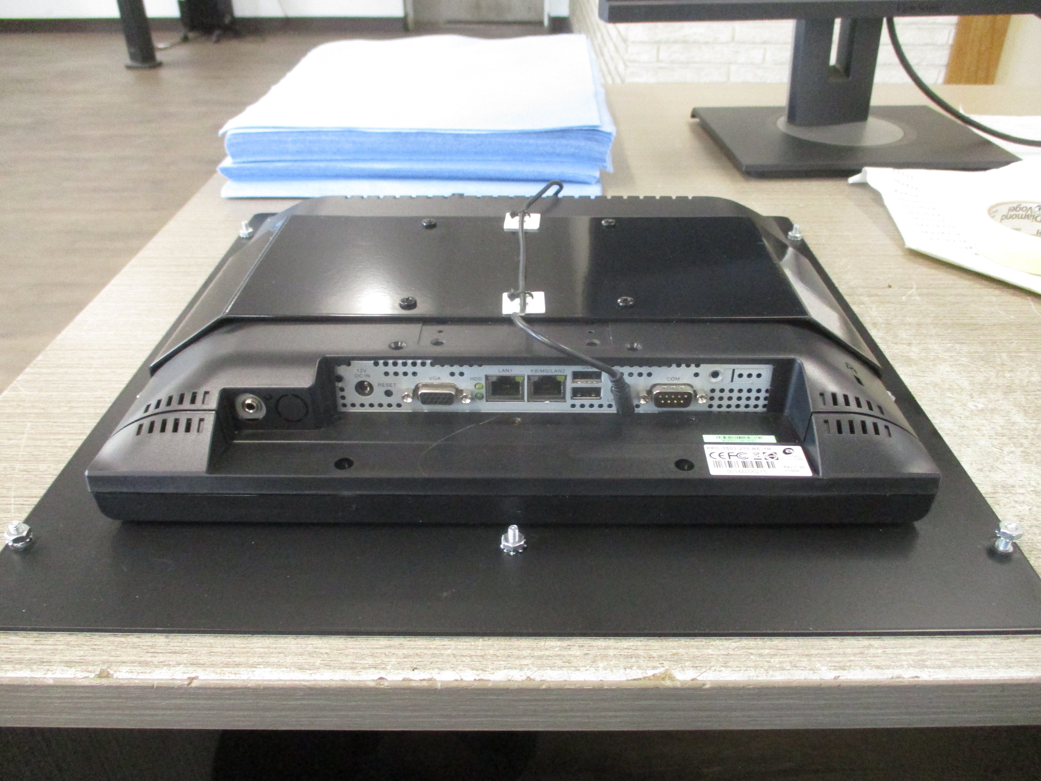 Advantech/LayerZero Panel PC PPC-1503-270-RE-1R Rev. 1.20 W/Front Enclosure Used