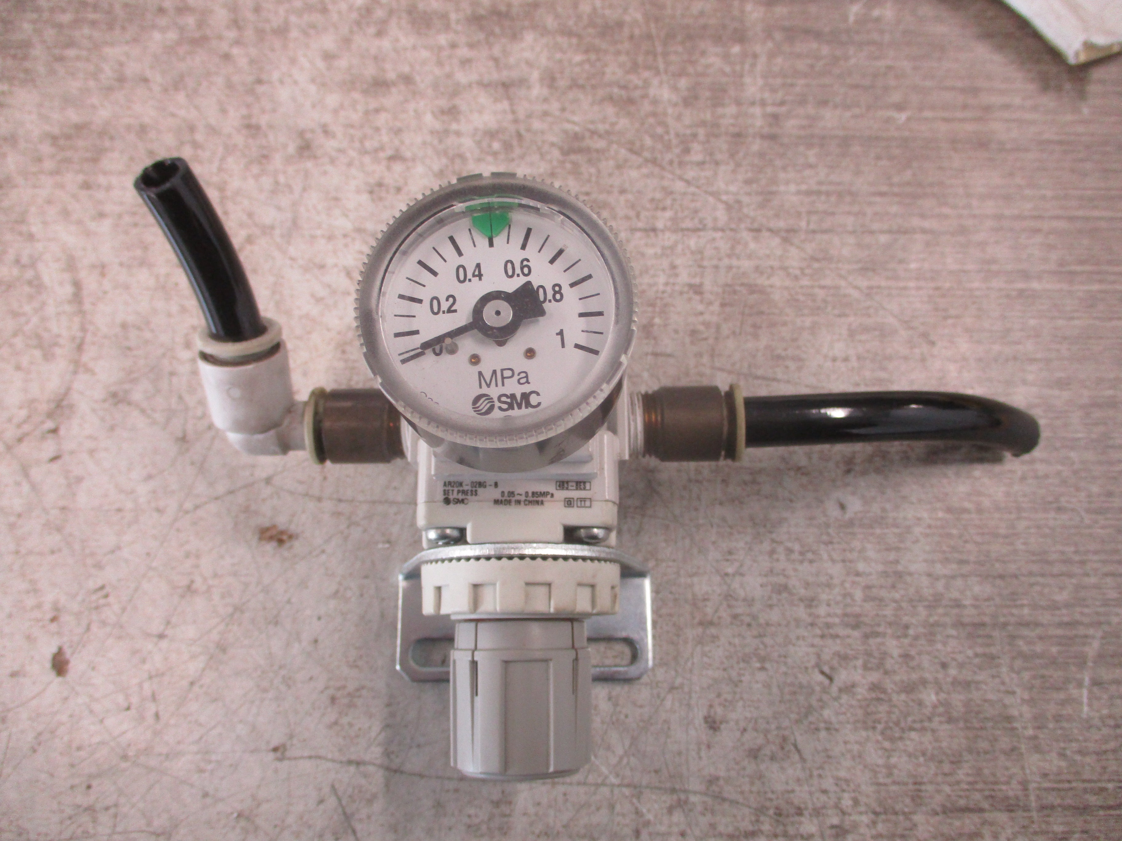 SMC Pressure Regulator AR20K-02BG-B Range: 0.05-0.85MPa Used