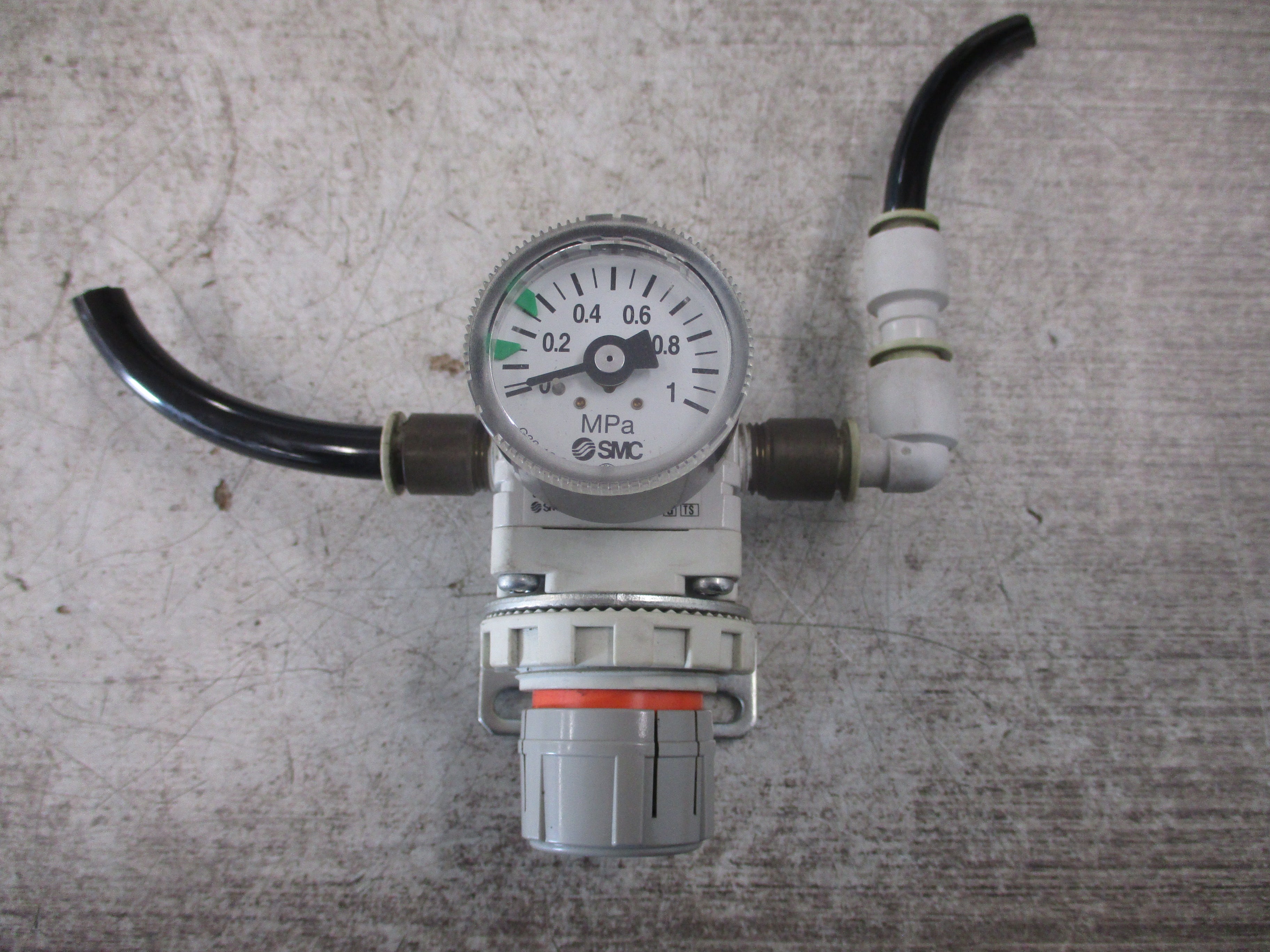 SMC Pressure Regulator AR20-02BG-A Range: 0.05-0.7 MPa Used