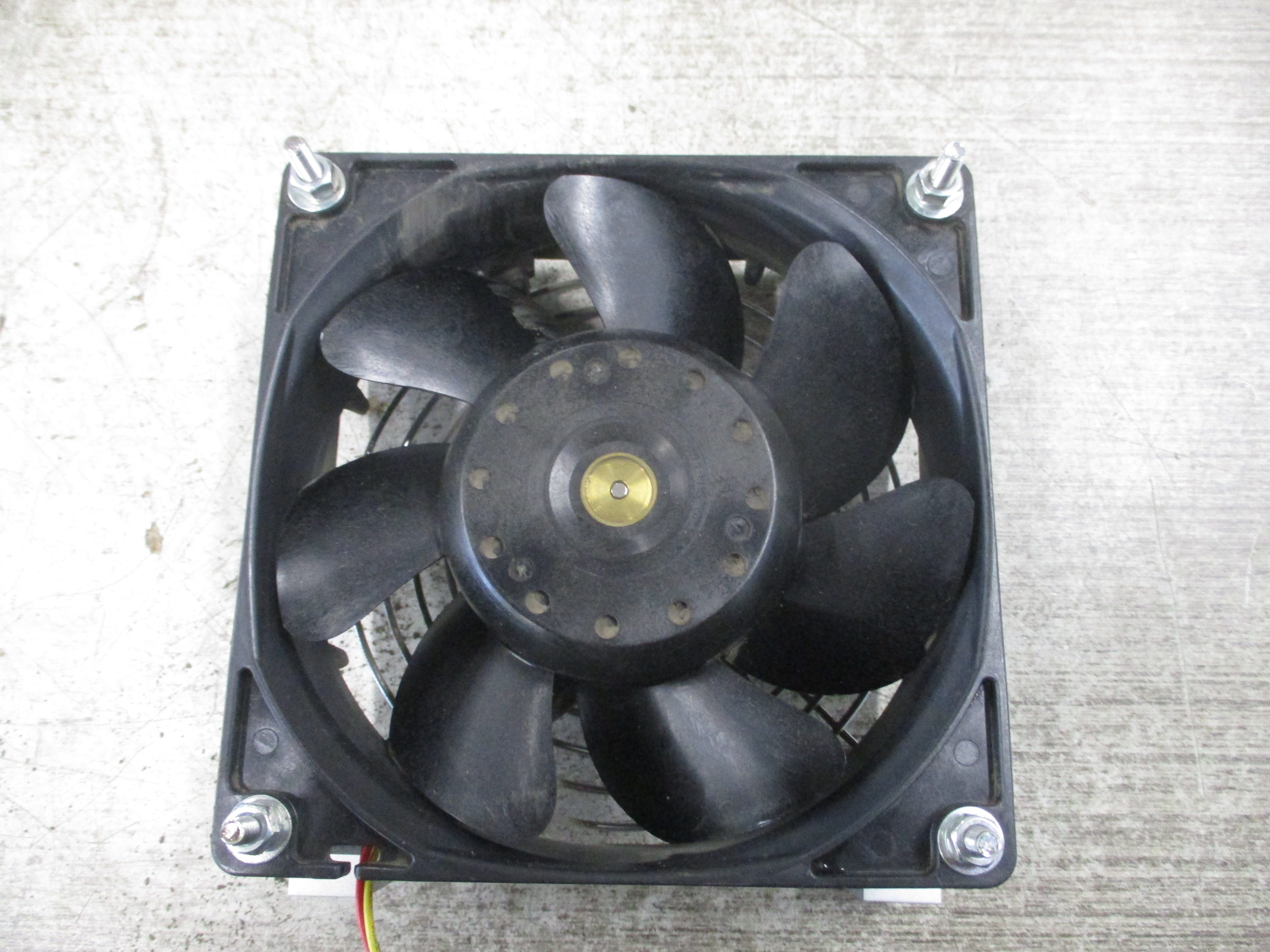 Sanyo Denki San Ace 120Axial Fan 9G1224G1D01 24VDC 0.50A Used