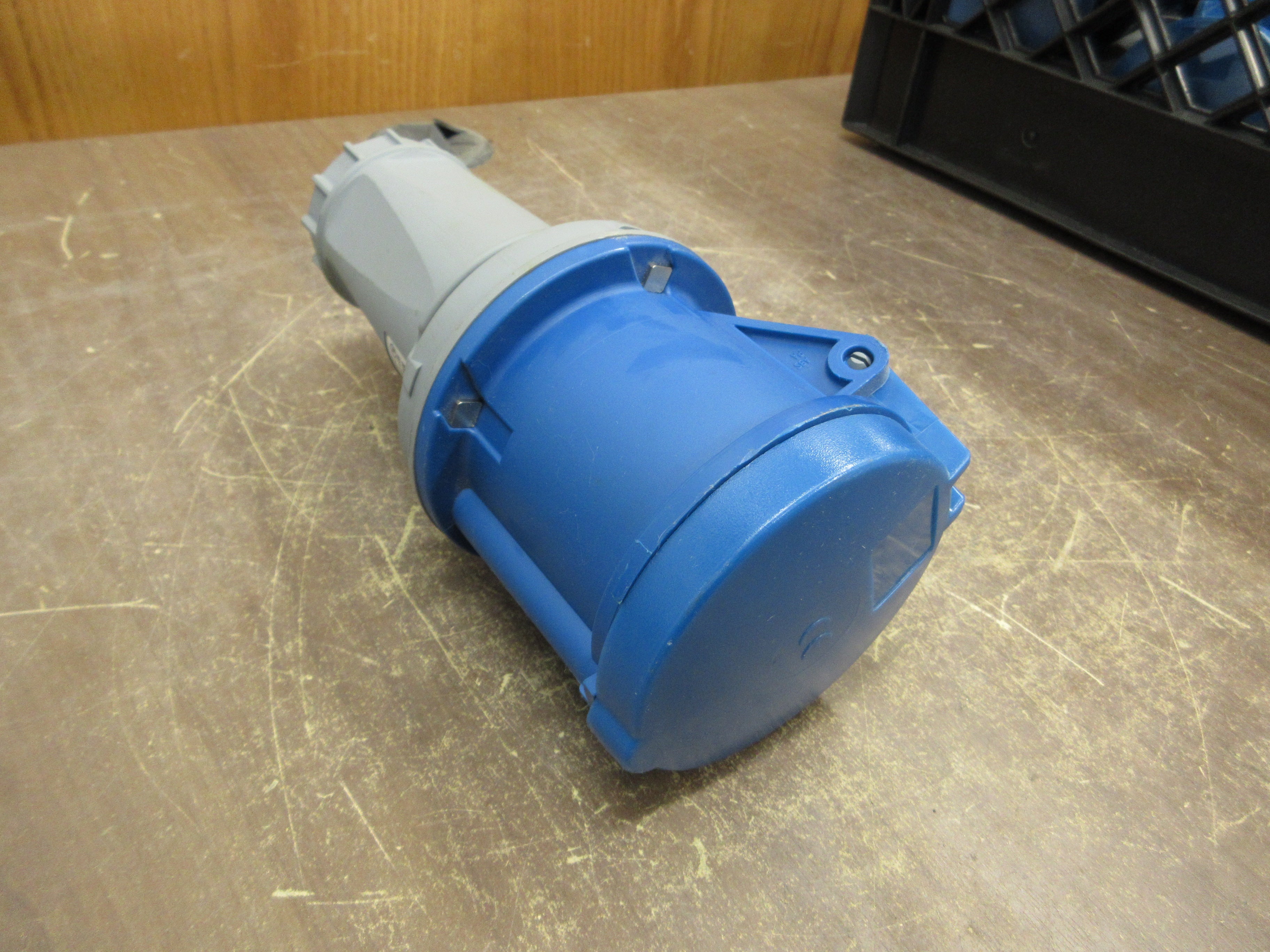 Mennekes Connector ME360C6 60A 250V 3W Used