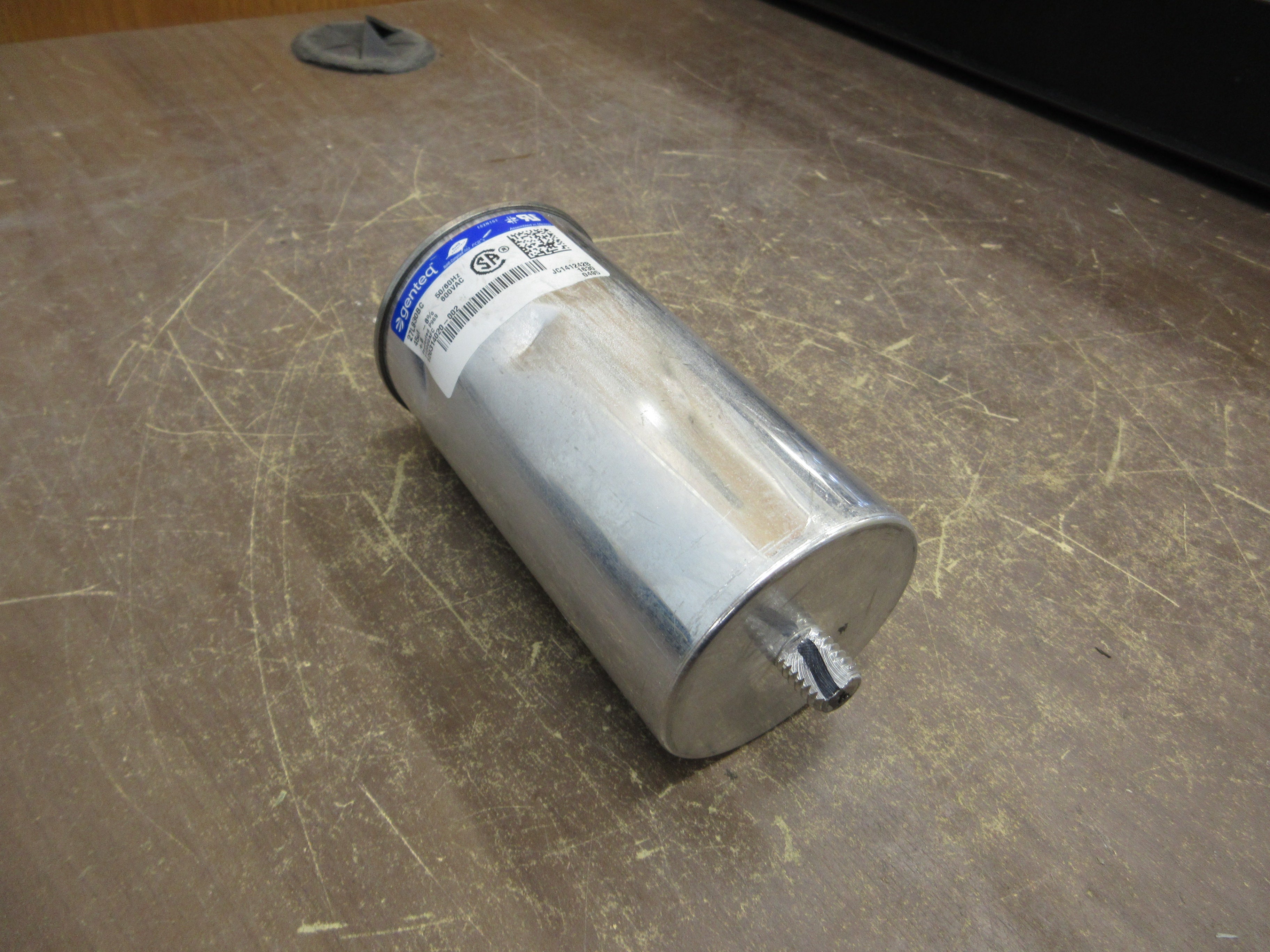 Genteq Capacitor 27L830BC 45uF 50/60Hz 600V *Dented* Used