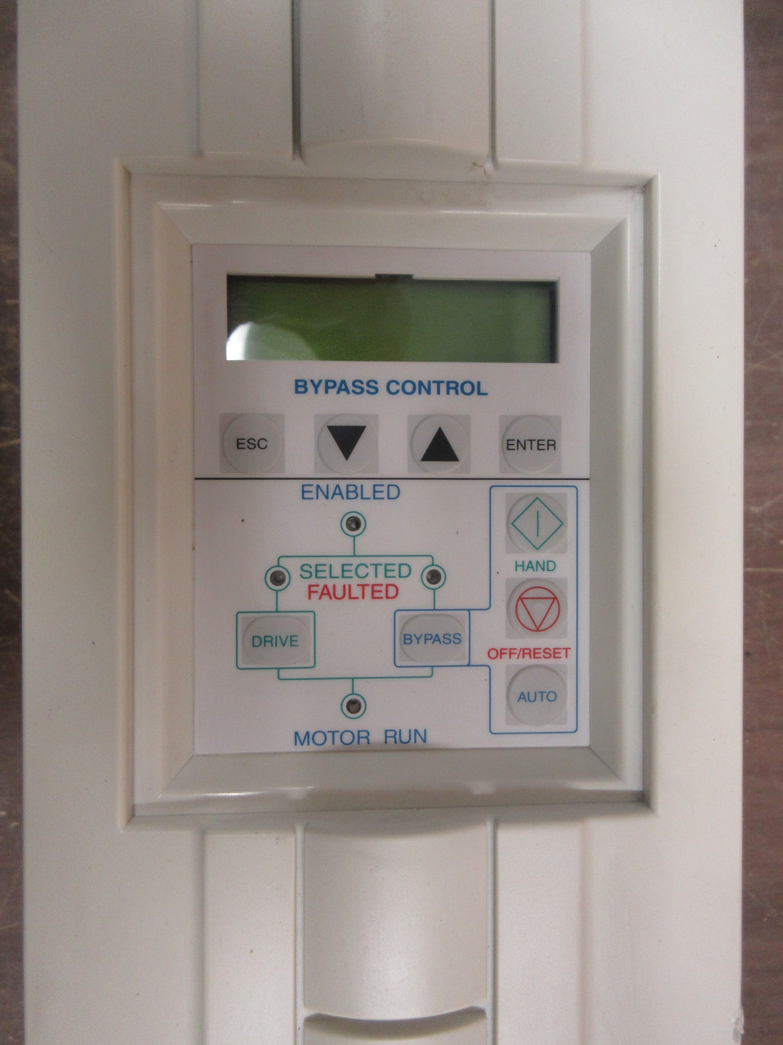 ABB ACH550 AC Drive w/ Bypass ACH550-VCR-017A-2+F267 5HP 3Ph w/ Keypad Used