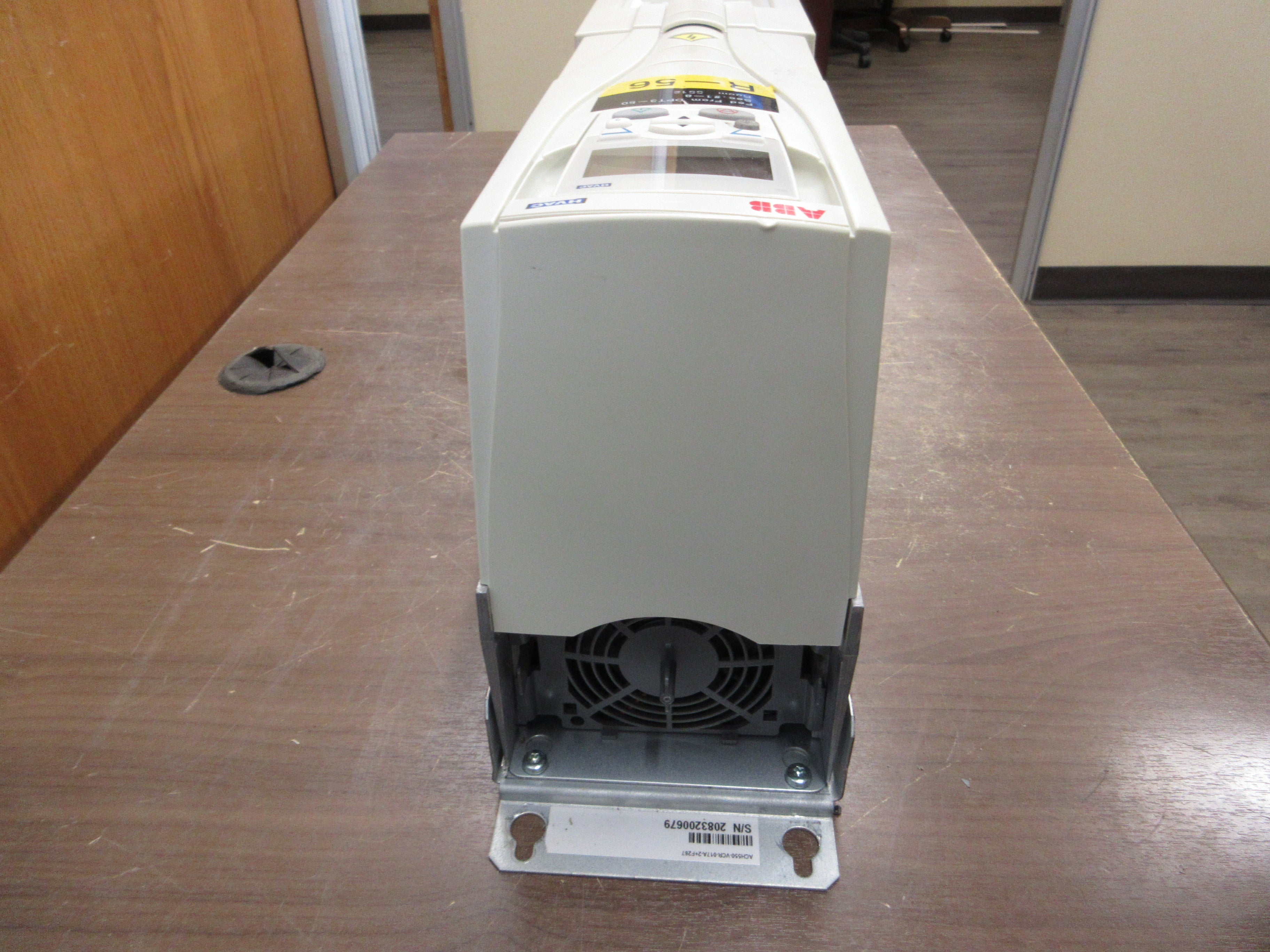 ABB ACH550 AC Drive w/ Bypass ACH550-VCR-017A-2+F267 5HP 3Ph w/ Keypad Used