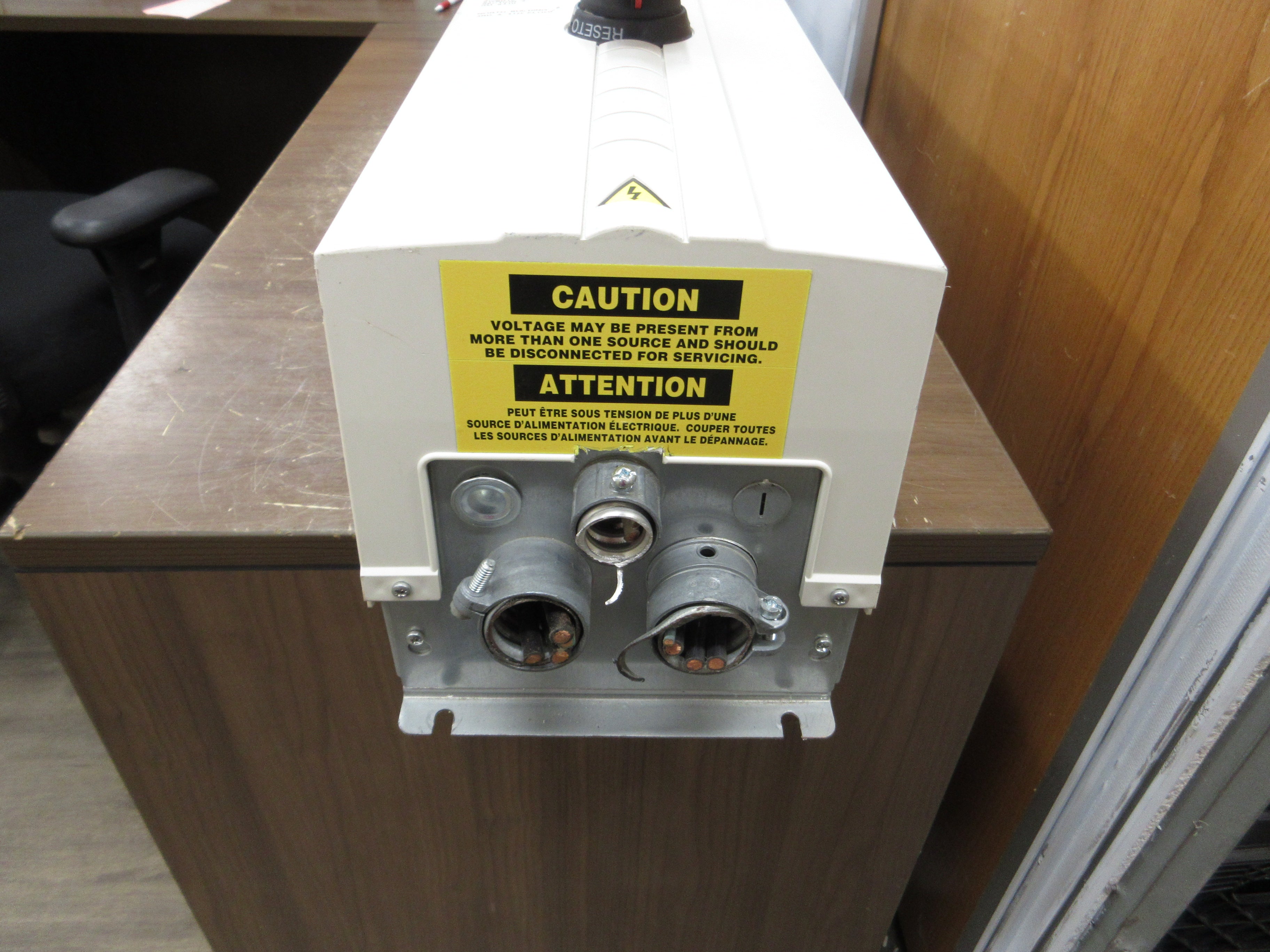 ABB ACH550 AC Drive w/ Bypass ACH550-VCR-059A-2+F267 20HP 3Ph w/ Keypad Used