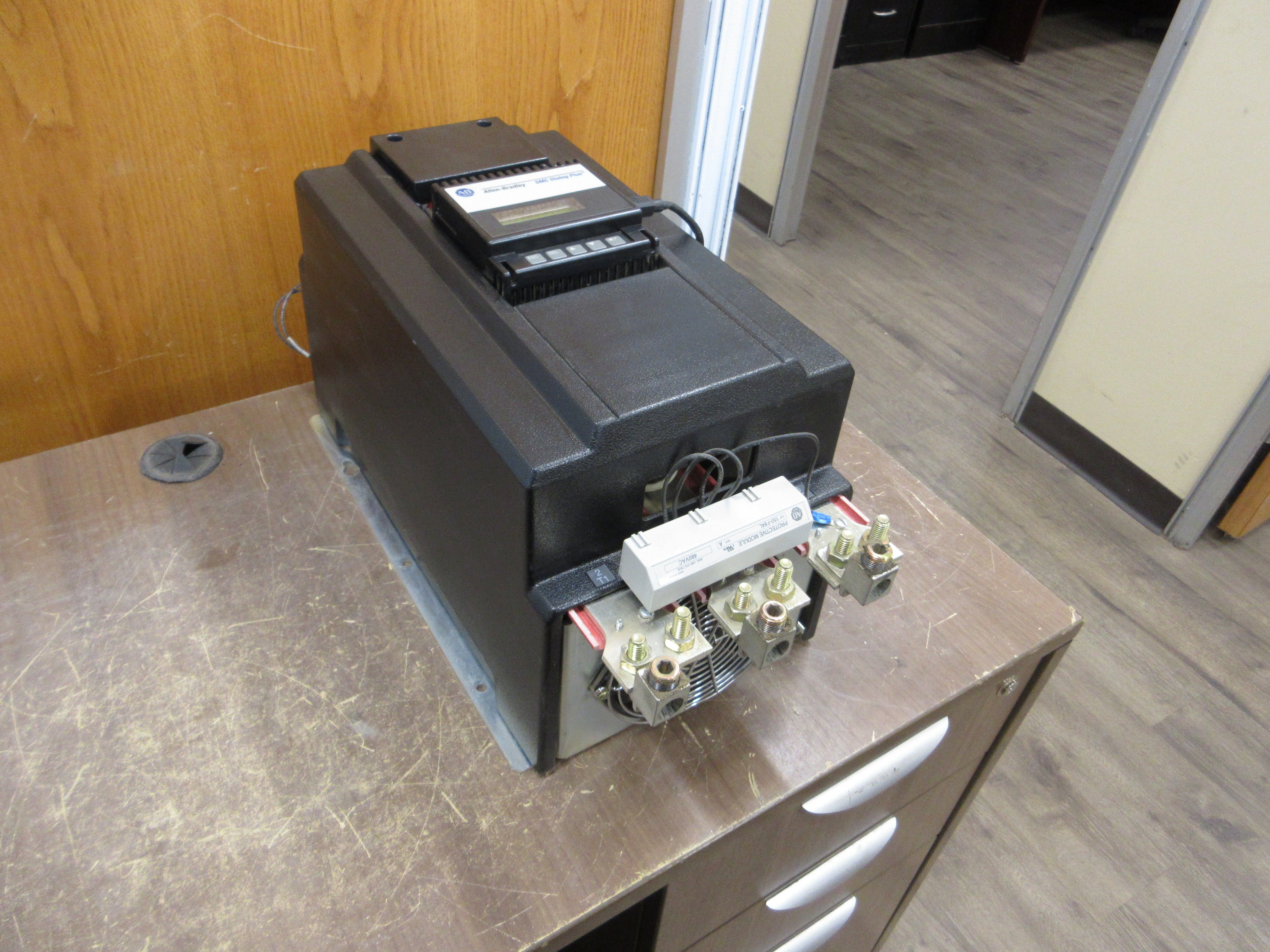 Allen-Bradley SMC Dialog Plus Soft Start 150-B180NBD Ser. A 208-480V 47-63Hz