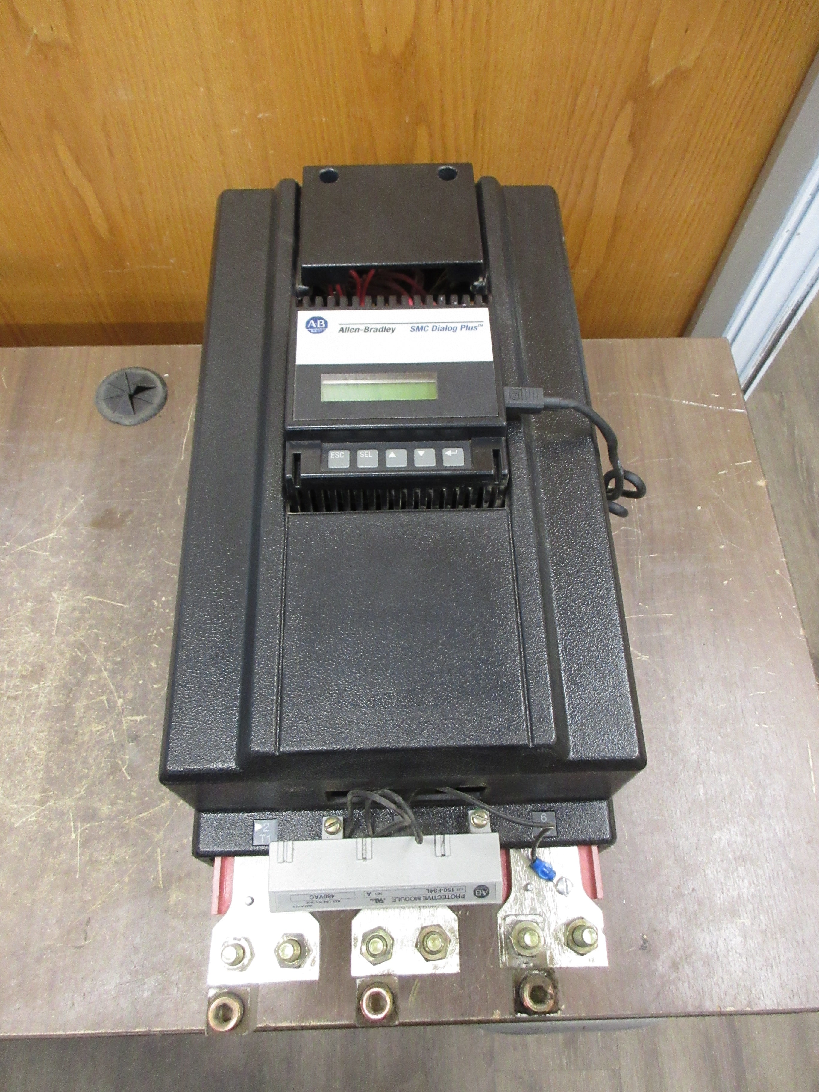 Allen-Bradley SMC Dialog Plus Soft Start 150-B180NBD Ser. A 208-480V 47-63Hz