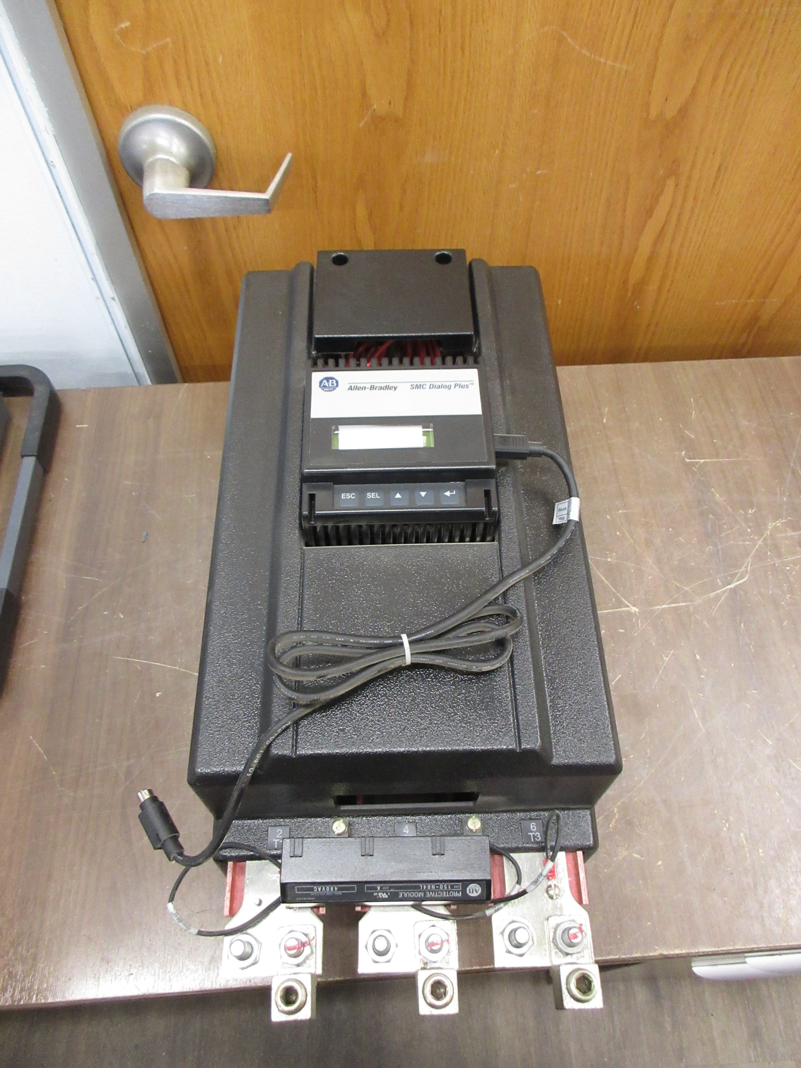 Allen-Bradley SMC Dialog Plus Soft Start 150-B180NBD Ser. A 150HP 208-480V 180A