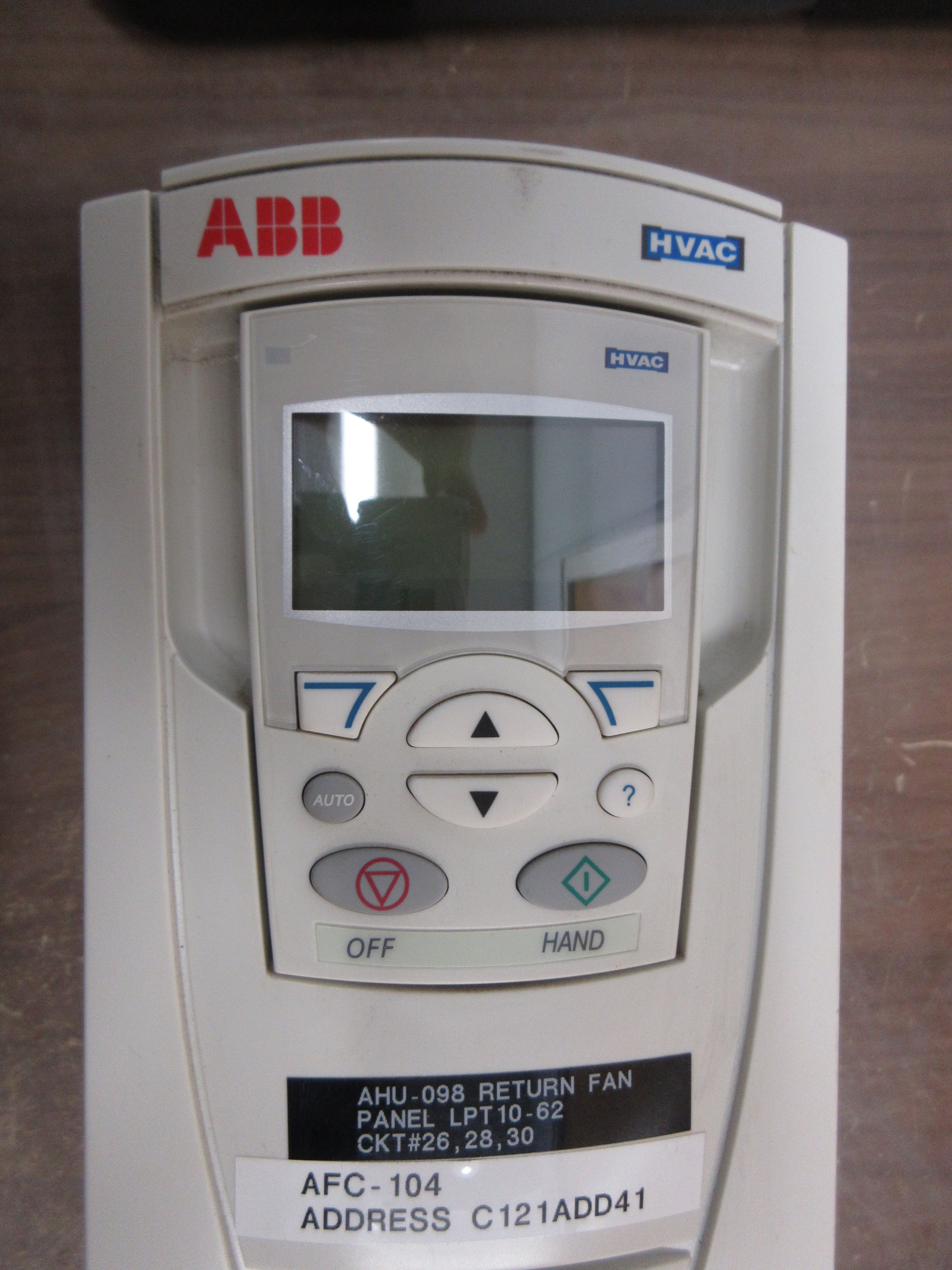 ABB ACH550 AC Drive w/ Bypass ACH550-VCR-07A5-2+F267 2HP 3Ph w/ Keypad Used