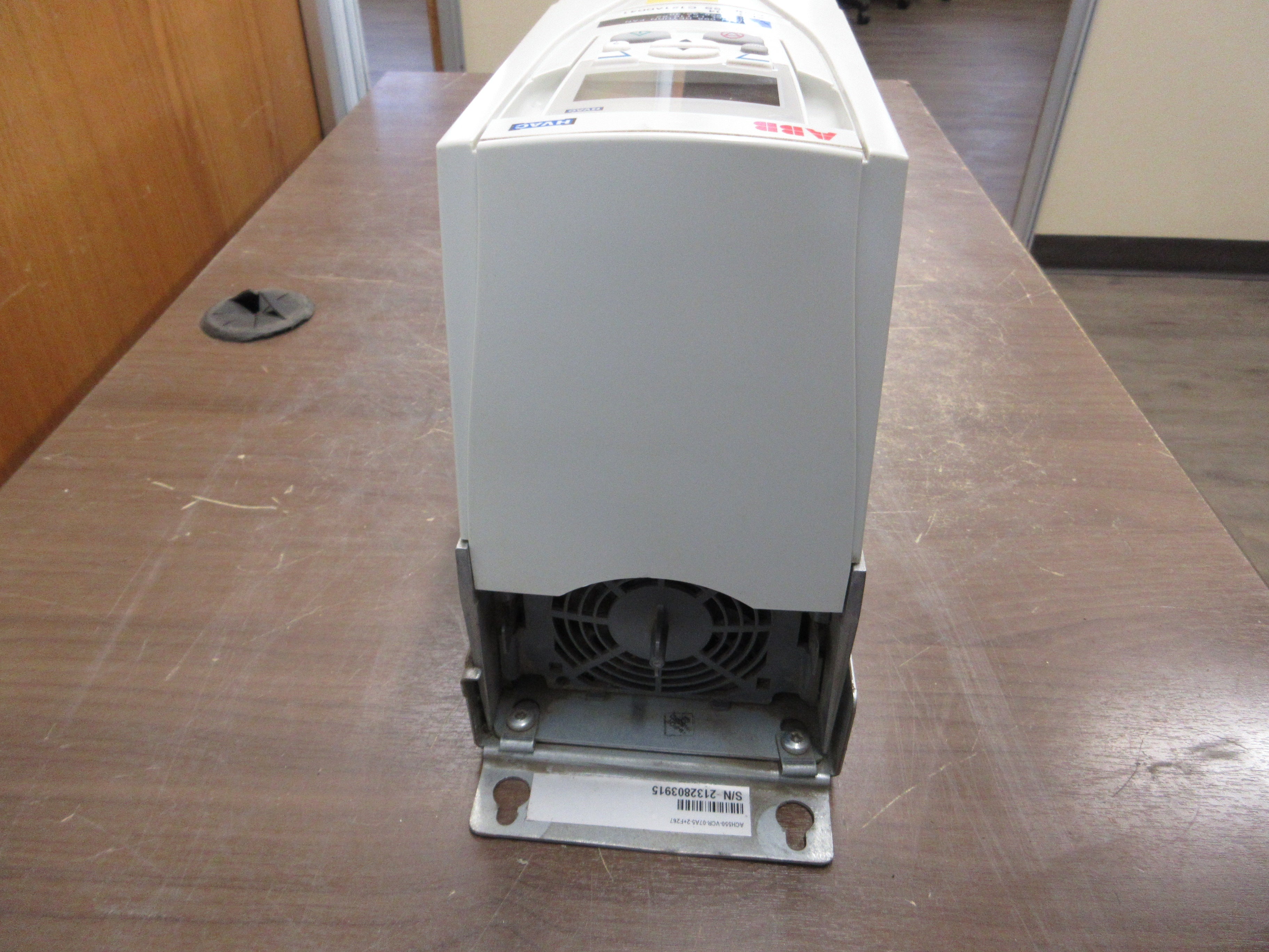 ABB ACH550 AC Drive w/ Bypass ACH550-VCR-07A5-2+F267 2HP 3Ph w/ Keypad Used