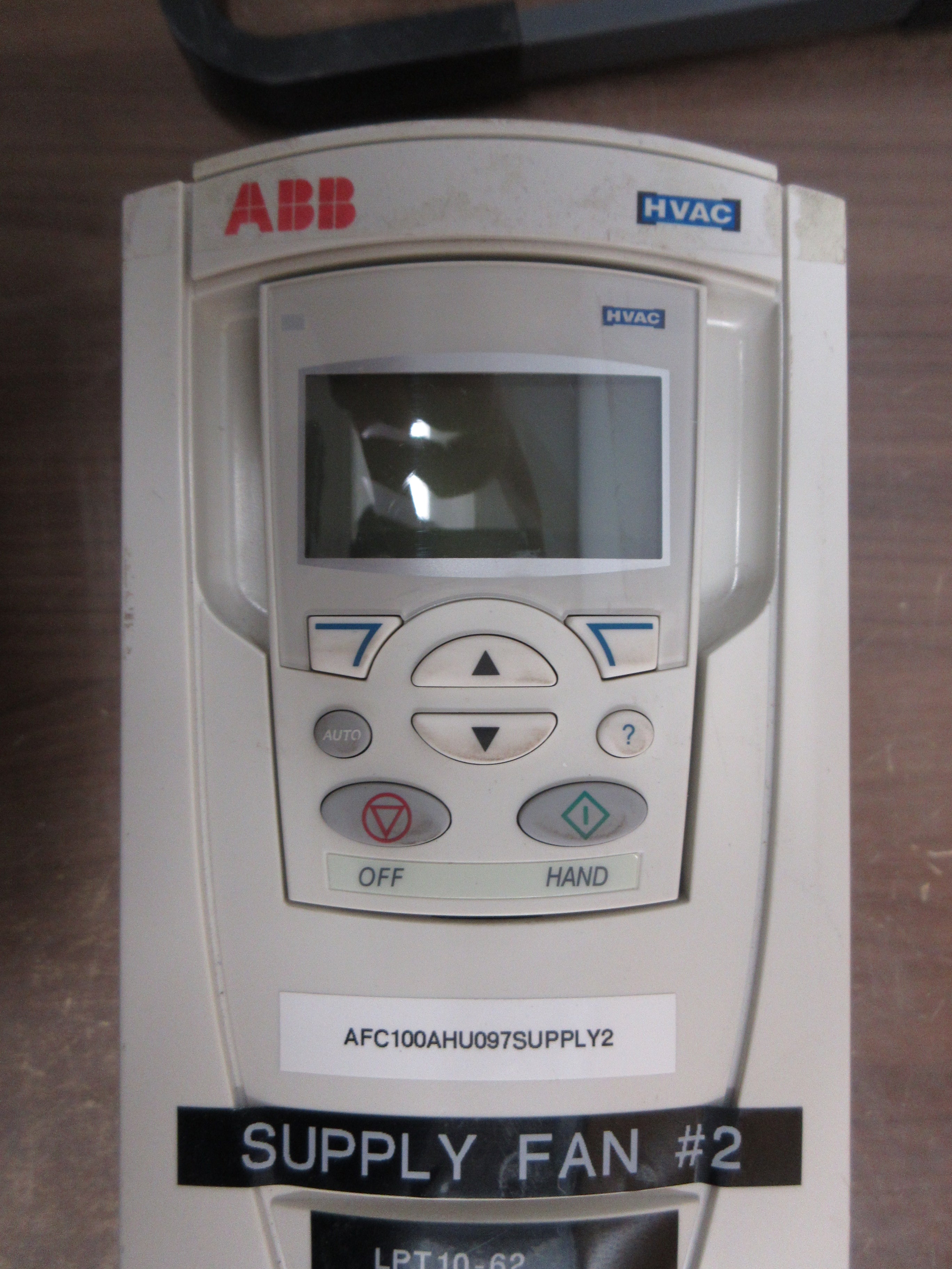 ABB ACH550 AC Drive w/ Bypass ACH550-VCR-017A-2+F267 5HP 3Ph w/ Keypad Used