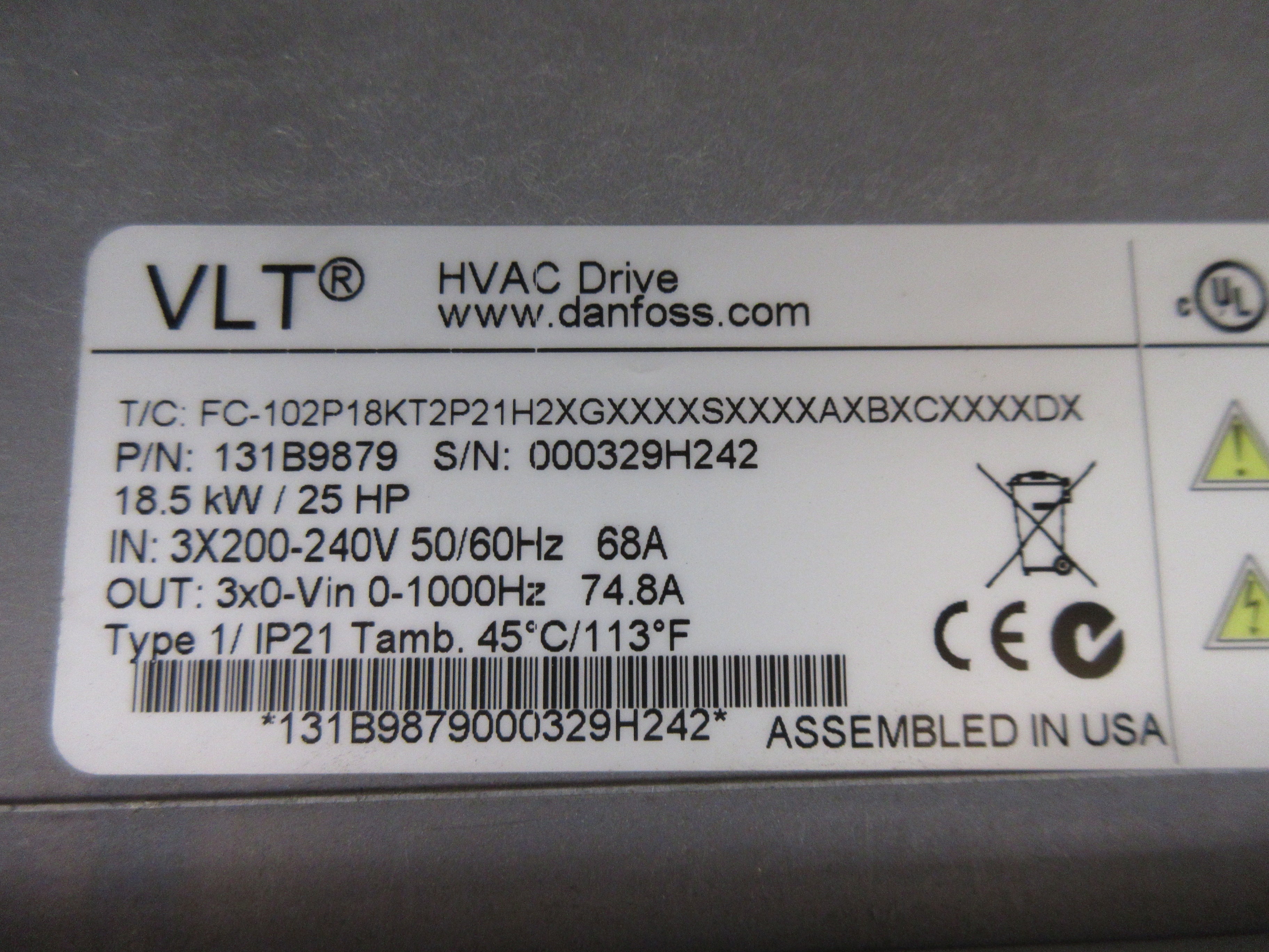 Danfoss VLT AC Drive 131B9879 25HP 3Ph w/ Keypad Used