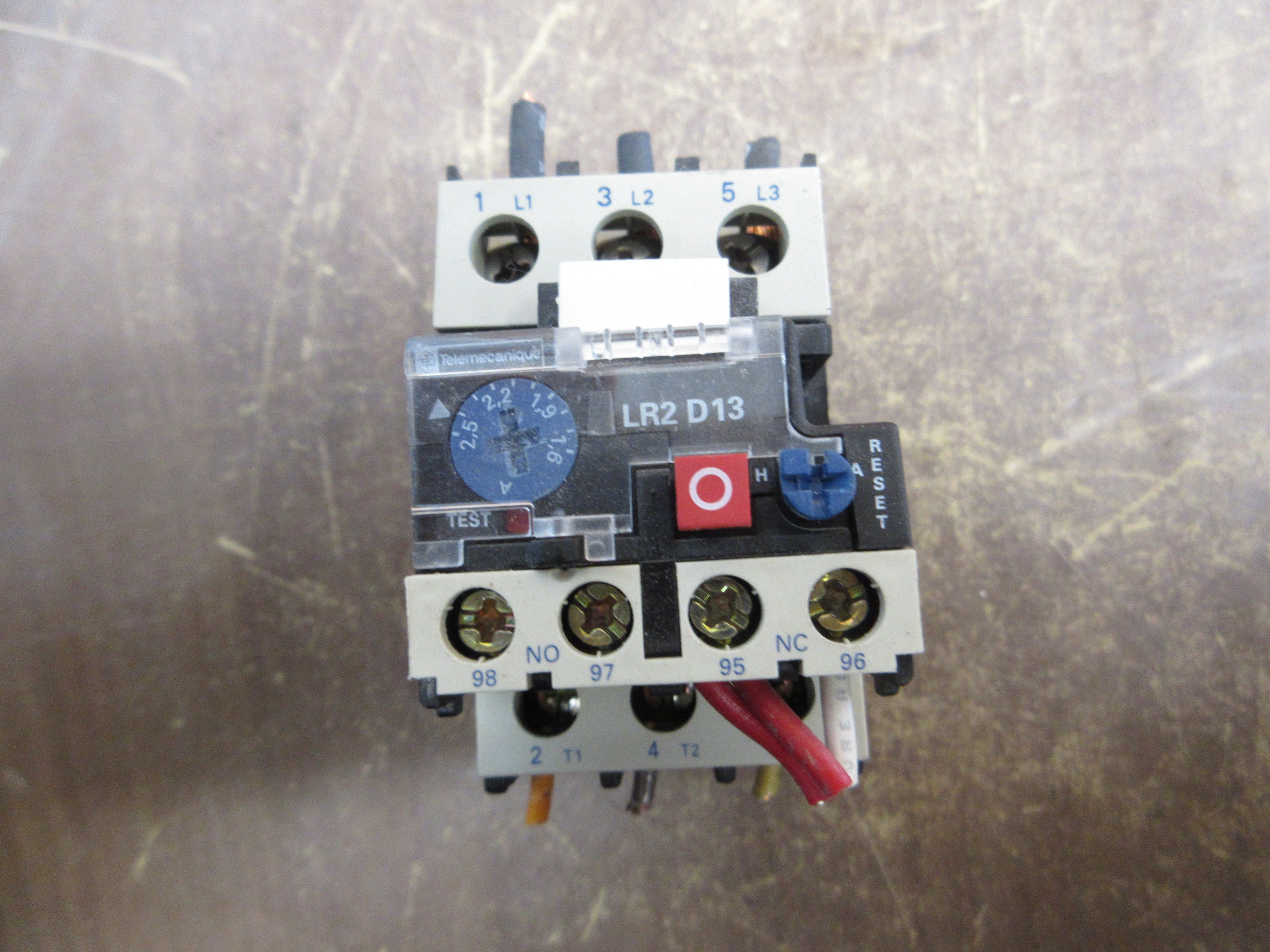 Telemecanique Solid State Overload LR2 D1307 Trip: 1.6-2.5A w/ DIN-Rail Adapter