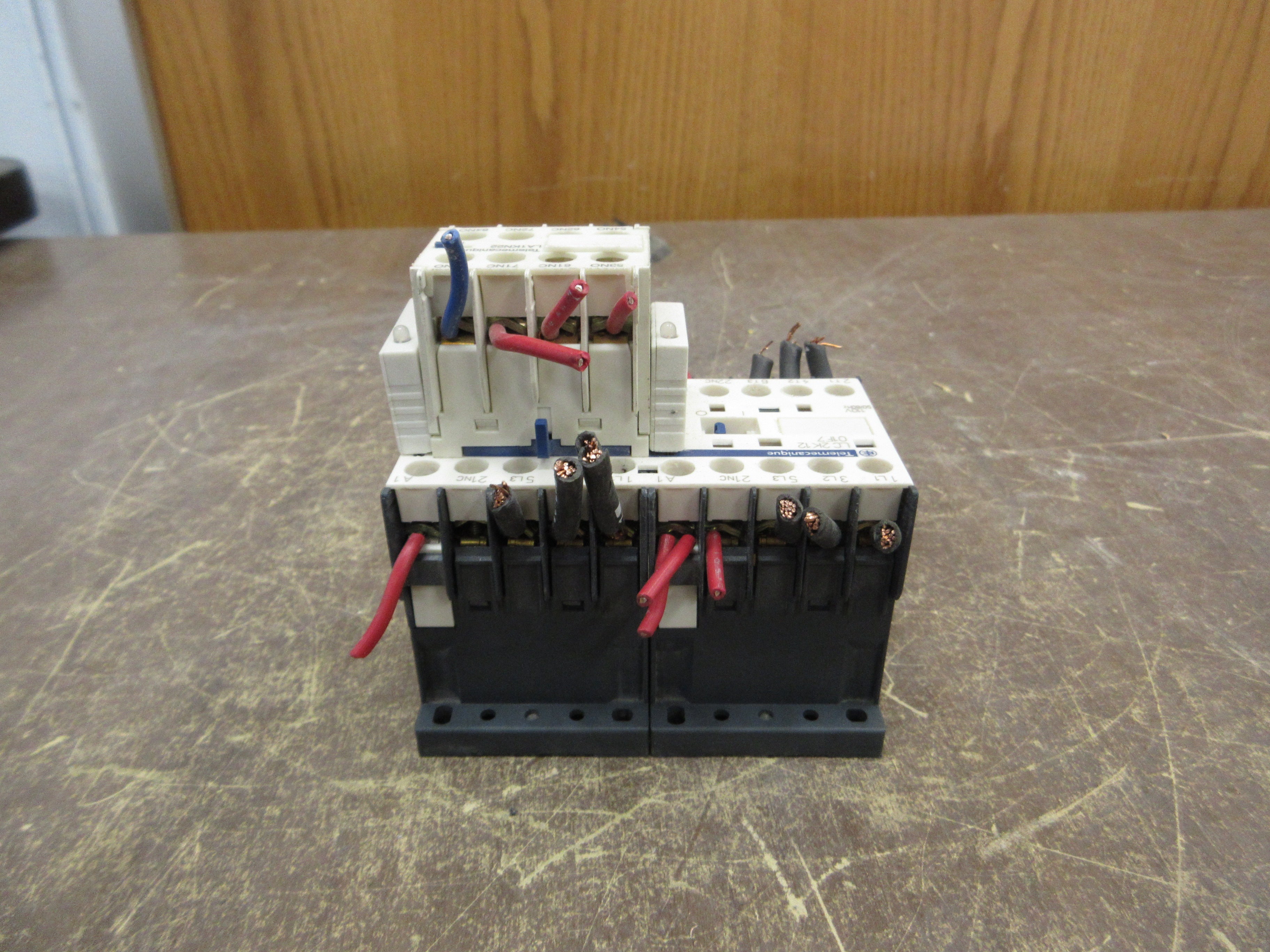 Telemecanique Reversing Contactor LC2K12 01F7 110V Coil 20A (2) Surge Suppressor