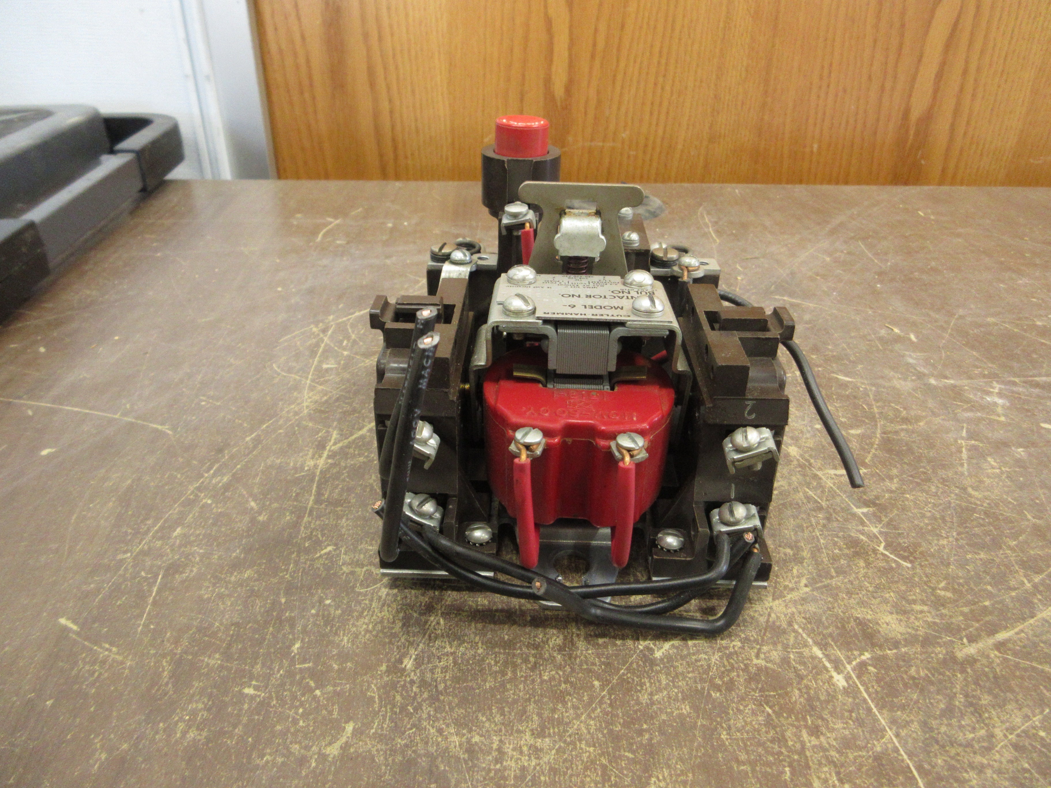 Cutler-Hammer Size 0 Starter 6-3CF553432-A 110V Coil 20A 600V Used