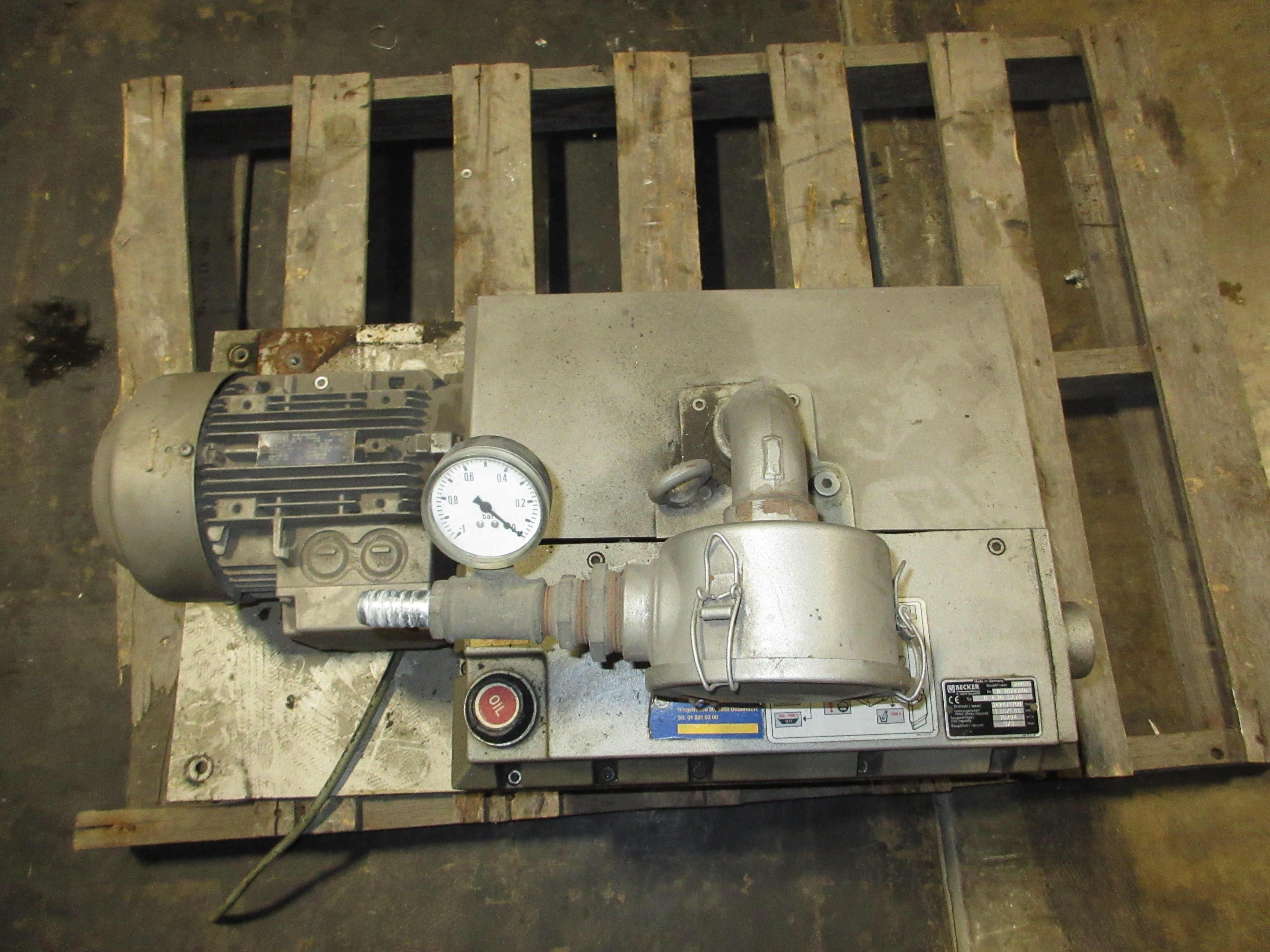 Becker Rotary Vane Vacuum Pump U 4.70 SA/K 1.85kW 1700RPM 84 no 3/h 3mbar Used