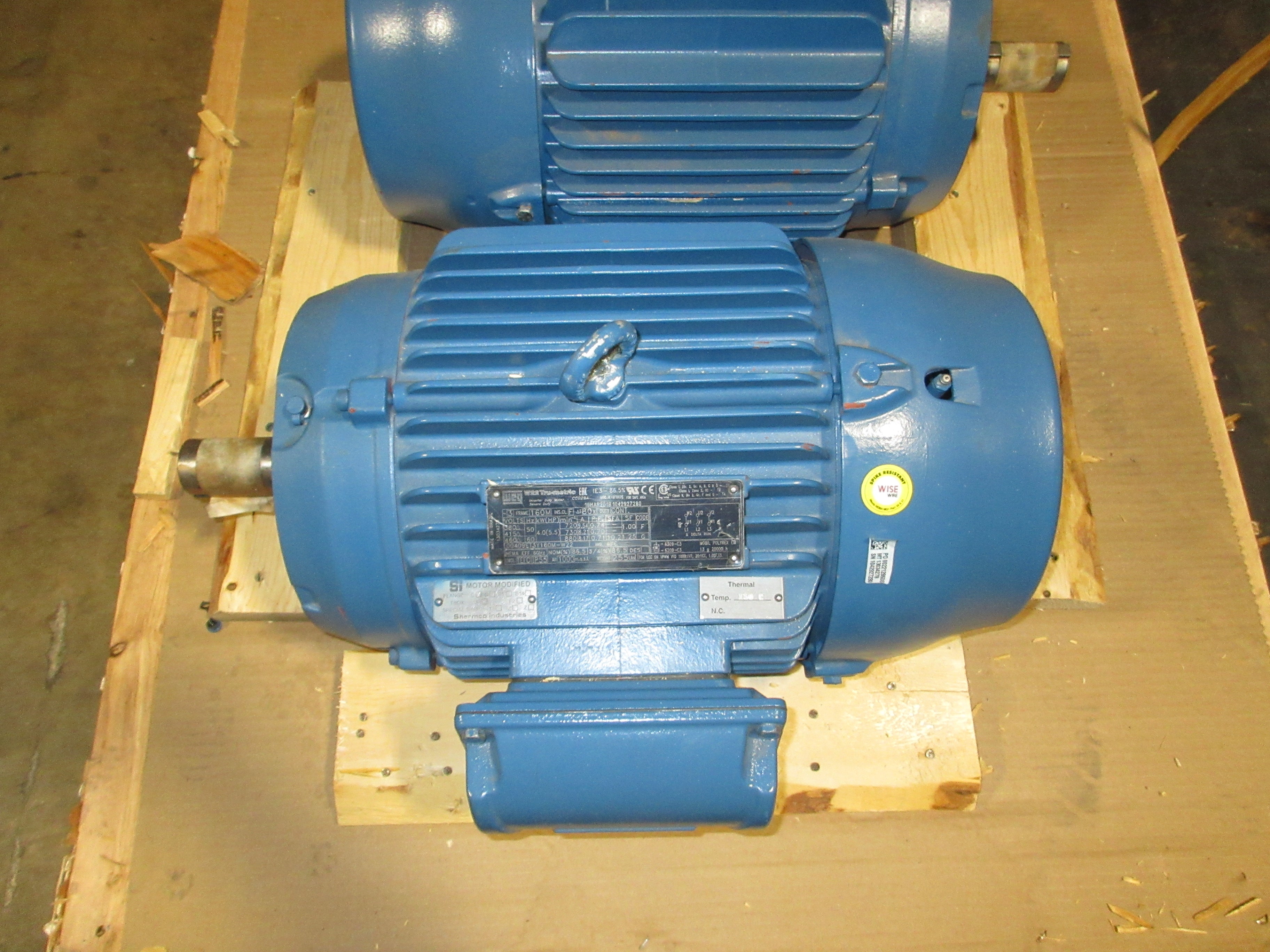 WEG Inverter Motor 00409ET3Y160M-W22 5.5HP 900RPM 460V 8.17A 60Hz New Surplus