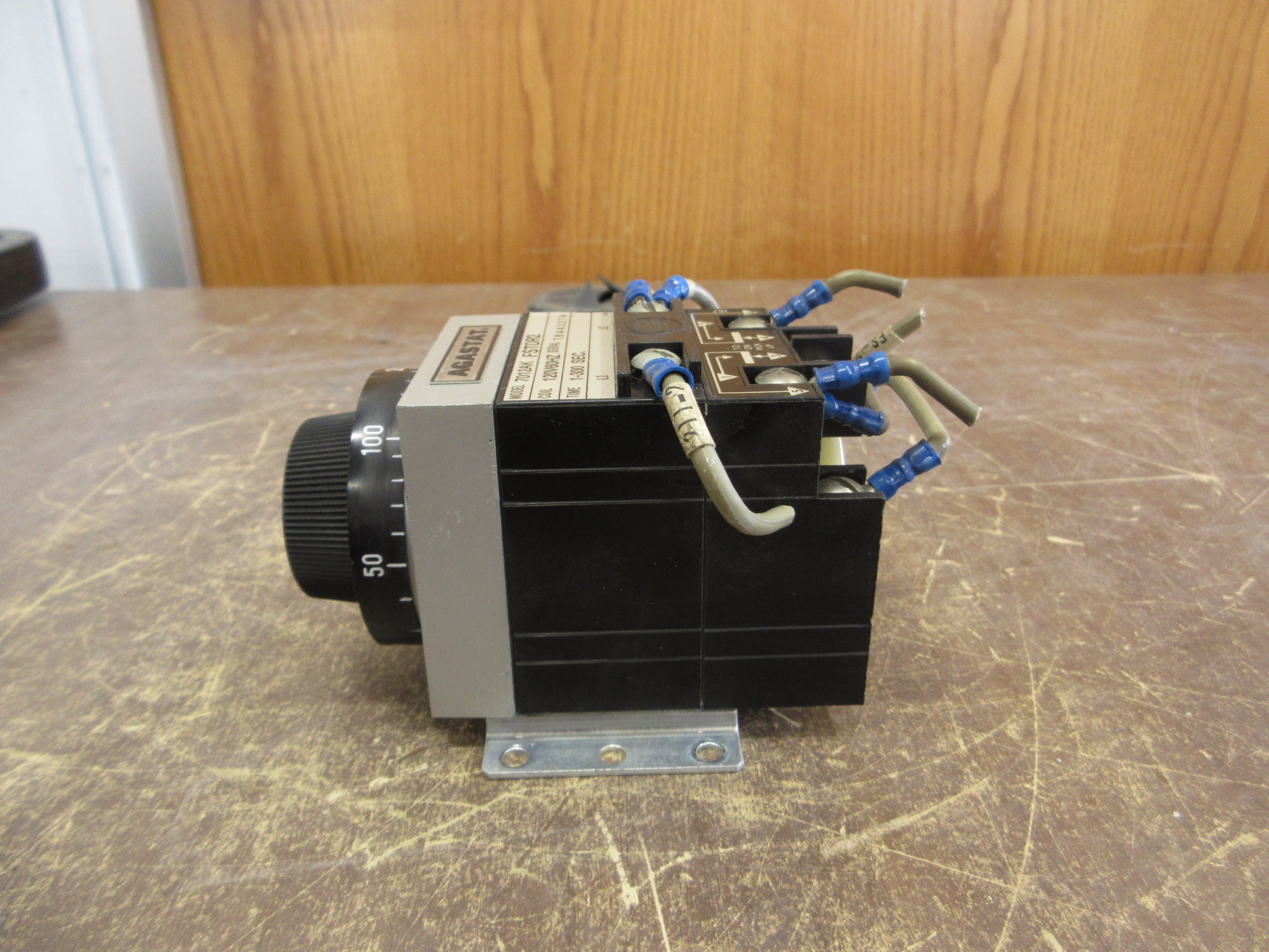 Agastat Timer 7012AK FSTDR2 120V Coil Time: 1-300 Sec. Used