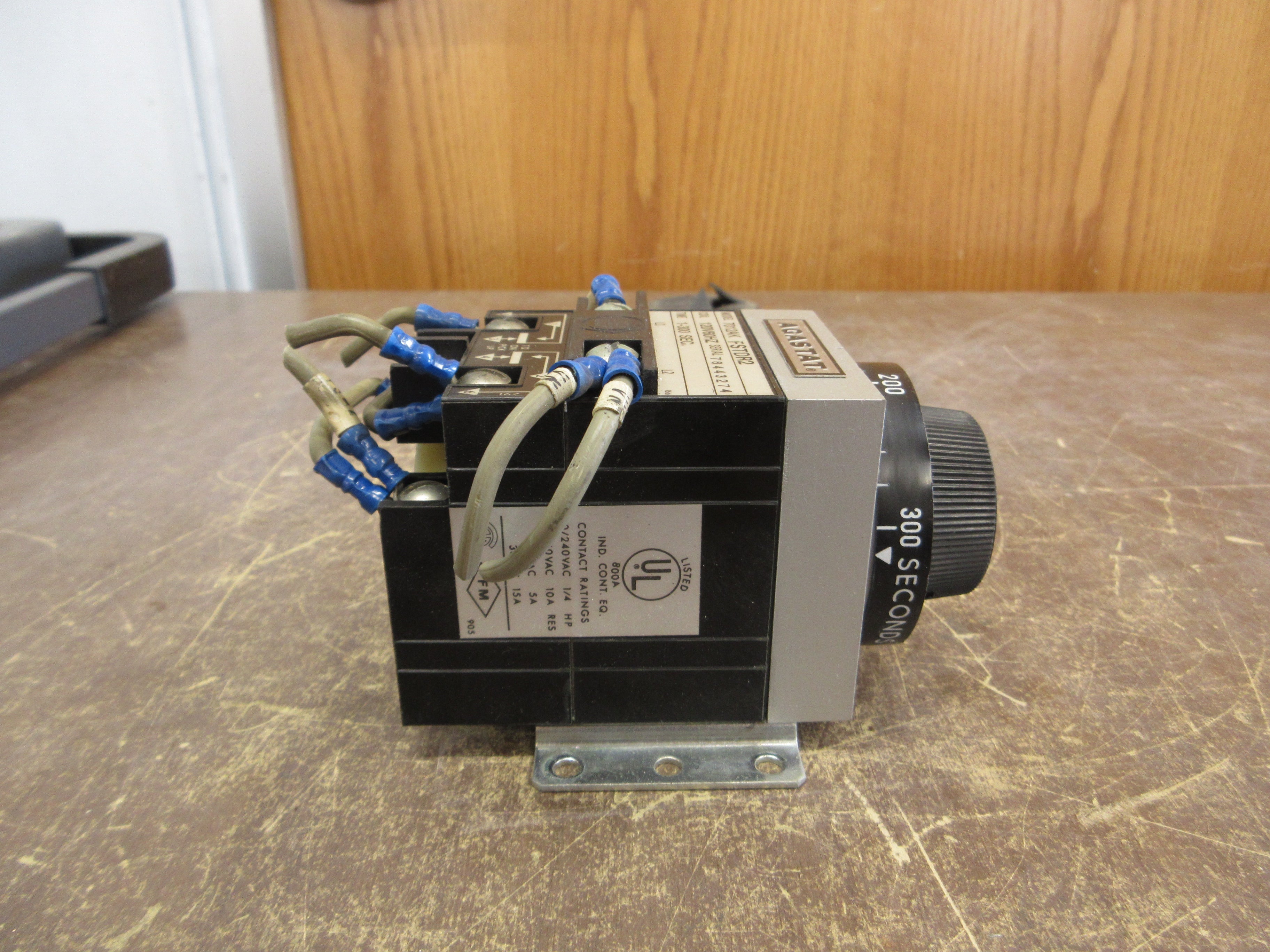 Agastat Timer 7012AK FSTDR2 120V Coil Time: 1-300 Sec. Used