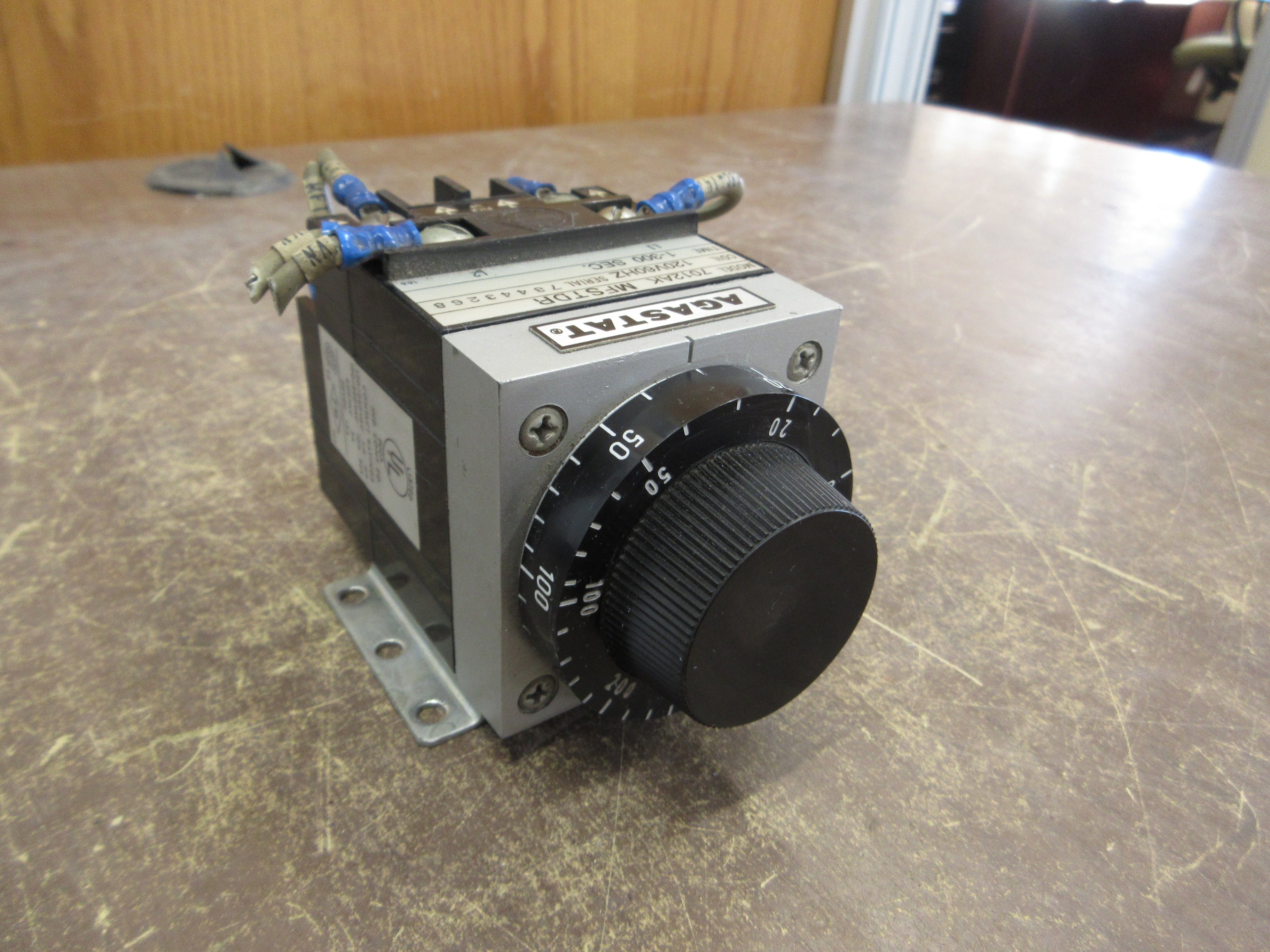 Agastat Timer 7012AK MFSTDR 120V Coil Time: 1-300 Sec. Used
