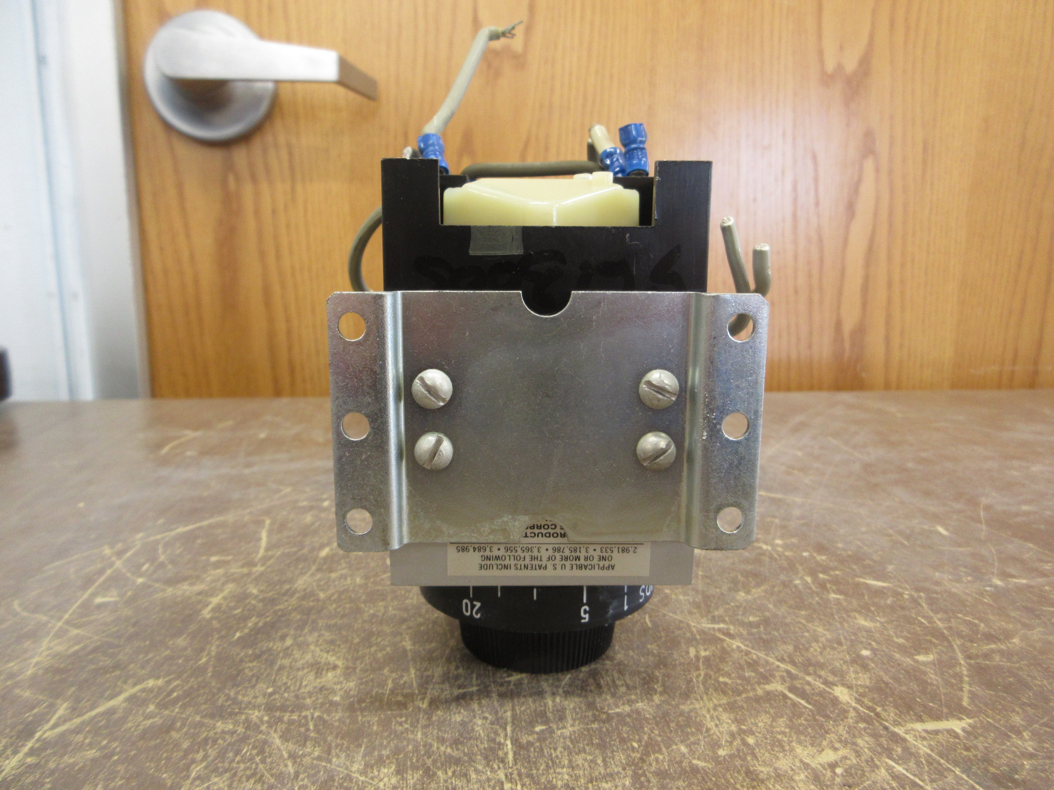 Agastat Timer 7012AK FSTDR3 120V Coil Time: 1-300 Sec. Used