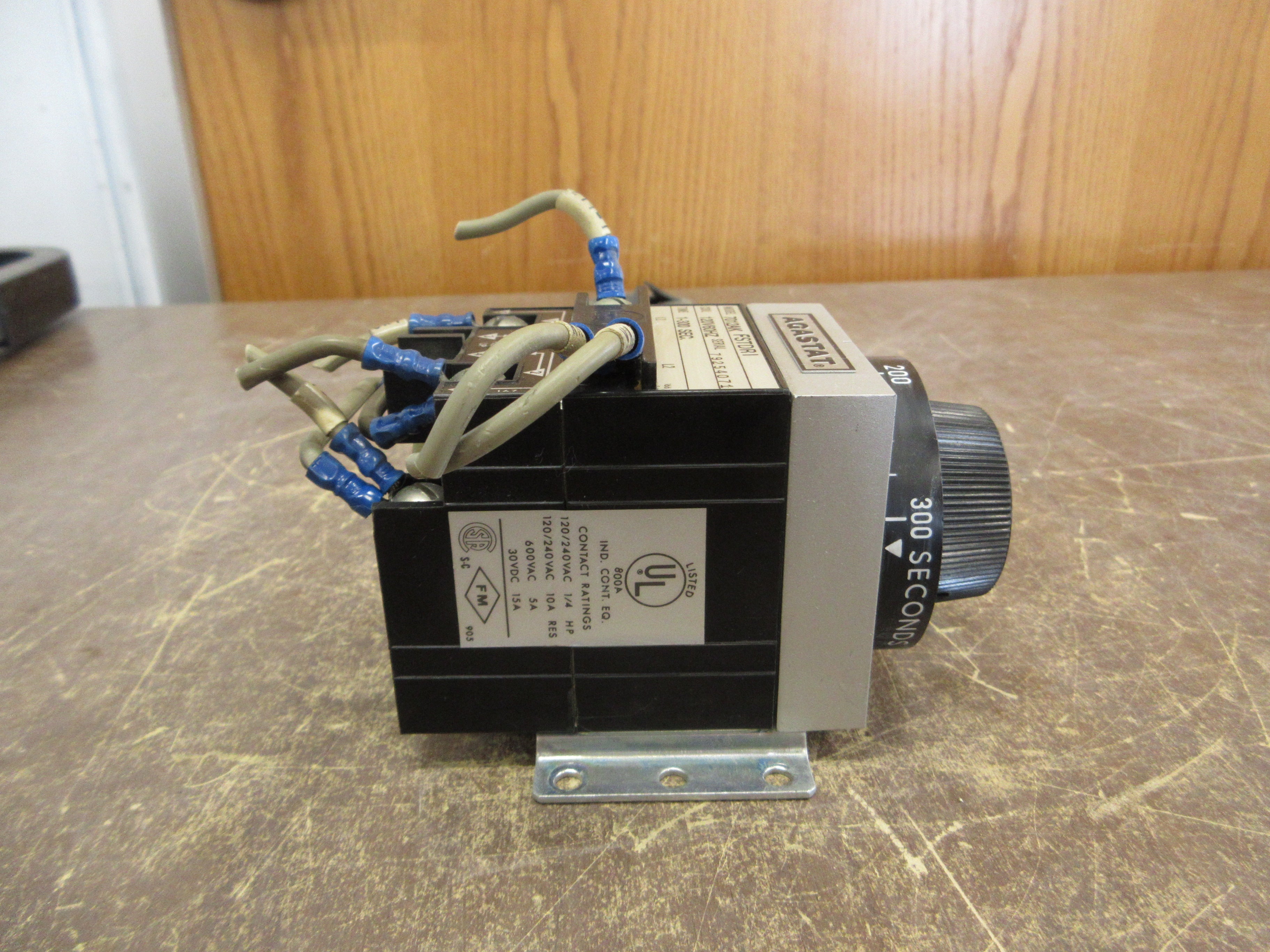Agastat Timer 7012AK FSTDRI 120V Coil Time: 1-300 Sec. Used