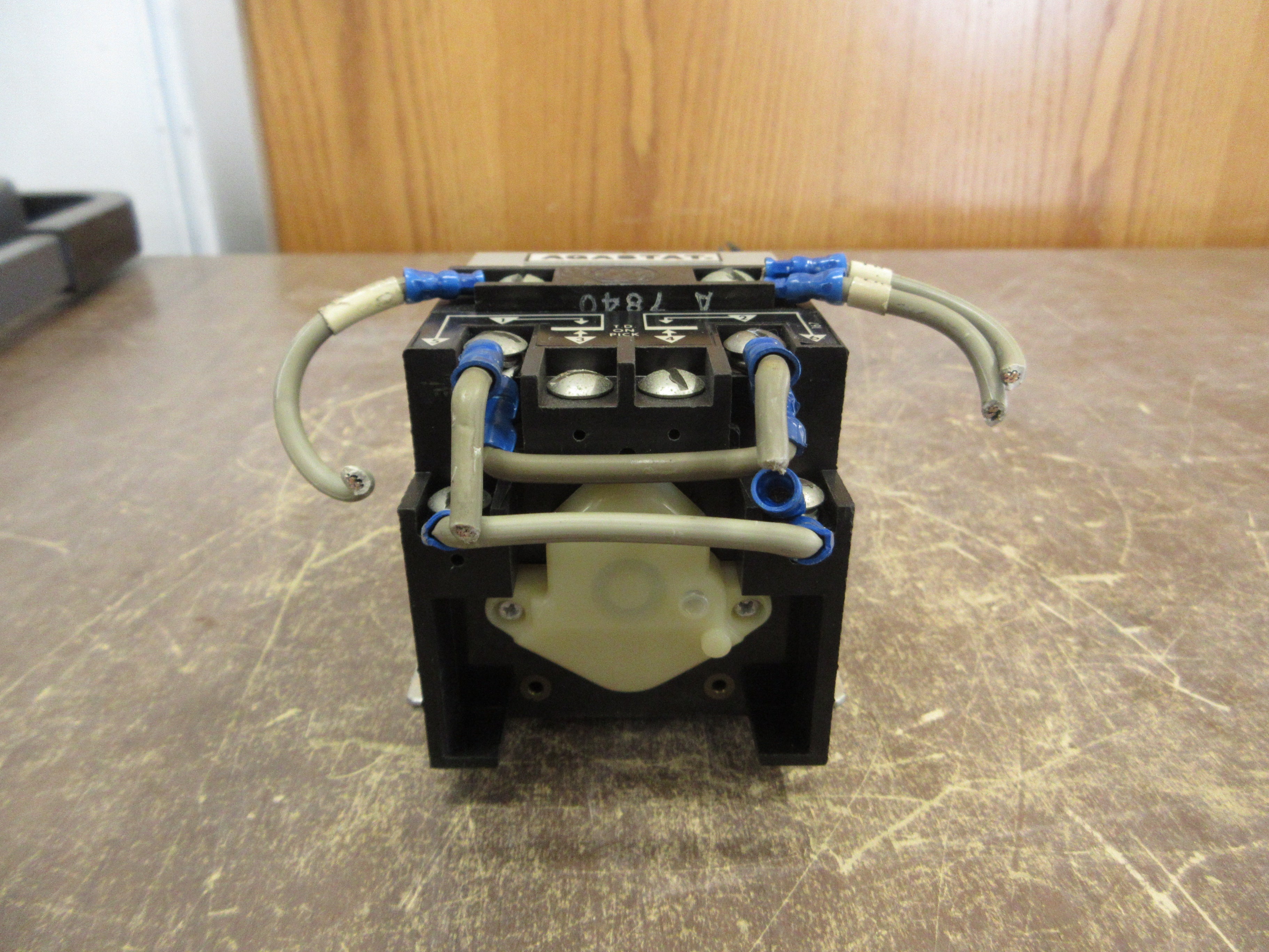 Agastat Timer 7012AK FSTDR4 120V Coil Time: 1-300 Sec. Used