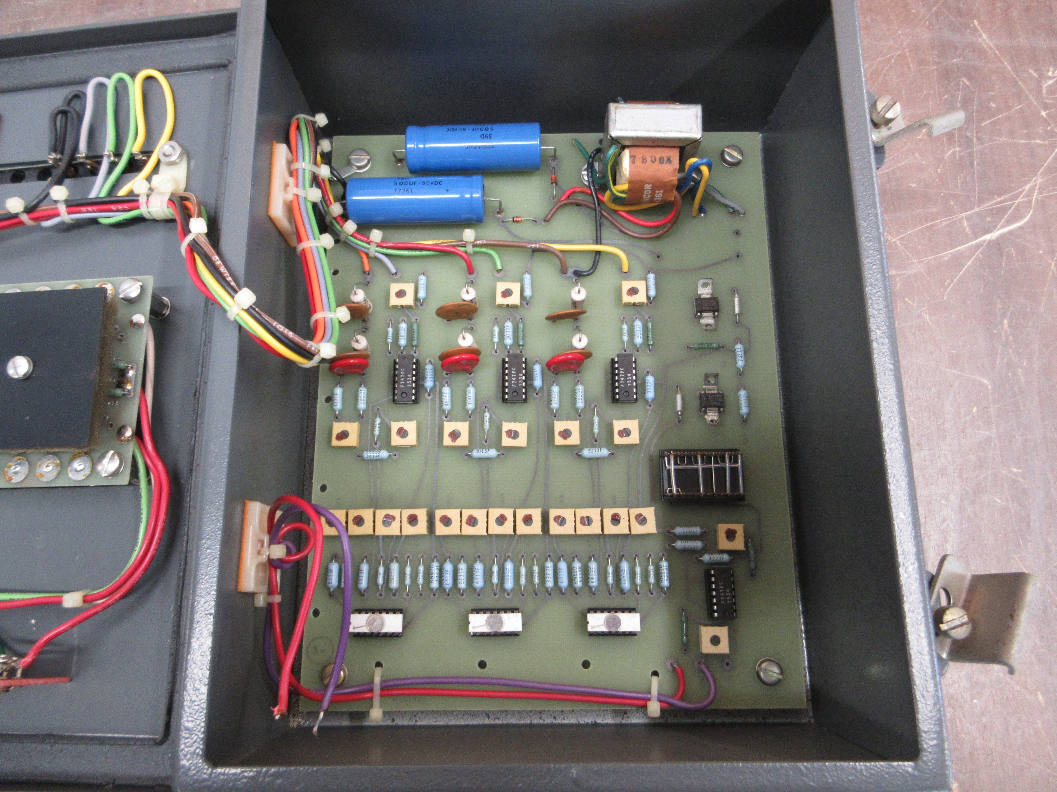 Russelectric Load Computer 9001 120V 50/60Hz Used