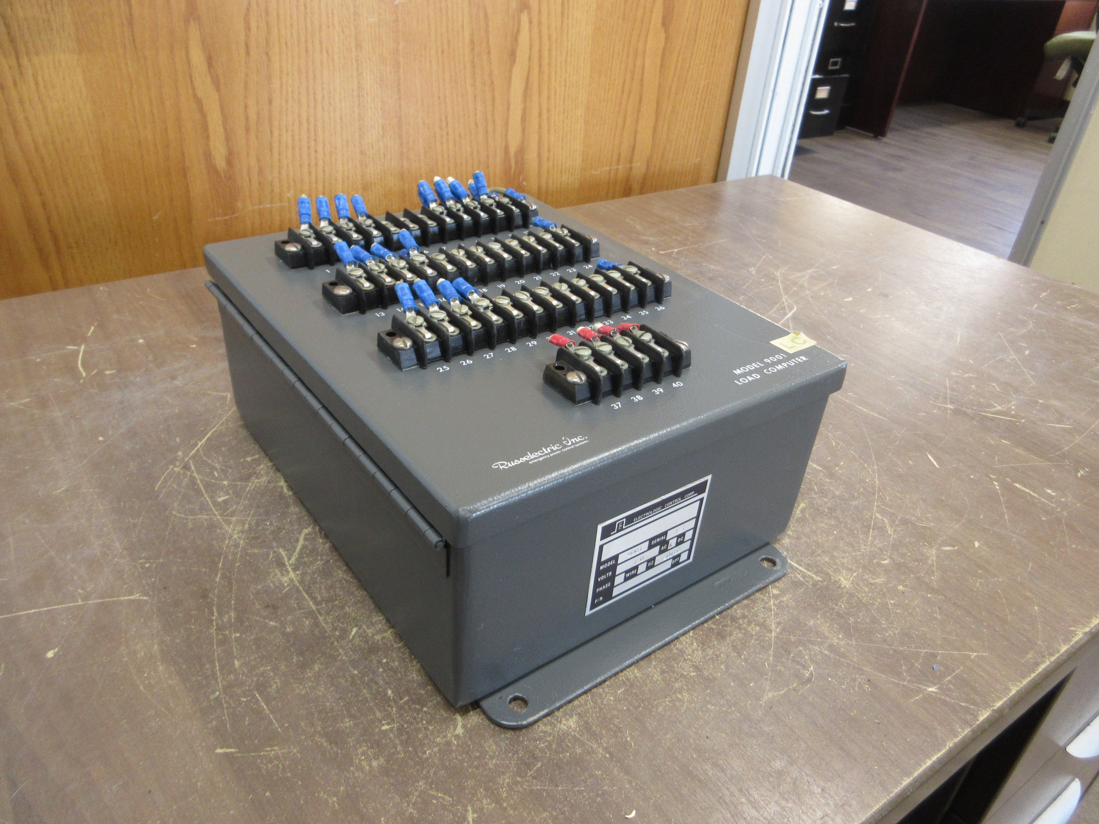 Russelectric Load Computer 9001 120V 50/60Hz Used