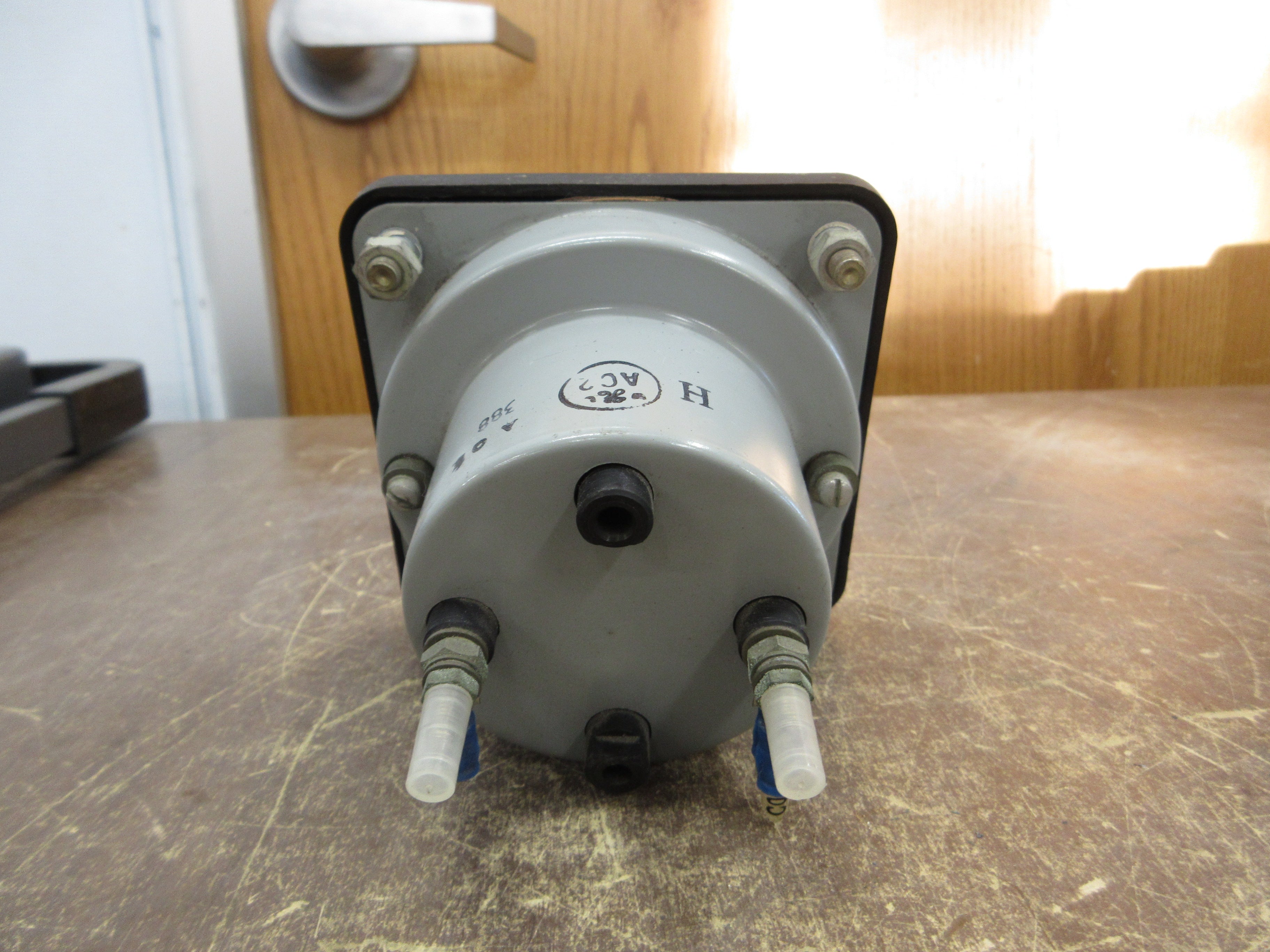 GE AC Ammeter 50-103131LSSN2 Range: 0-800A Used