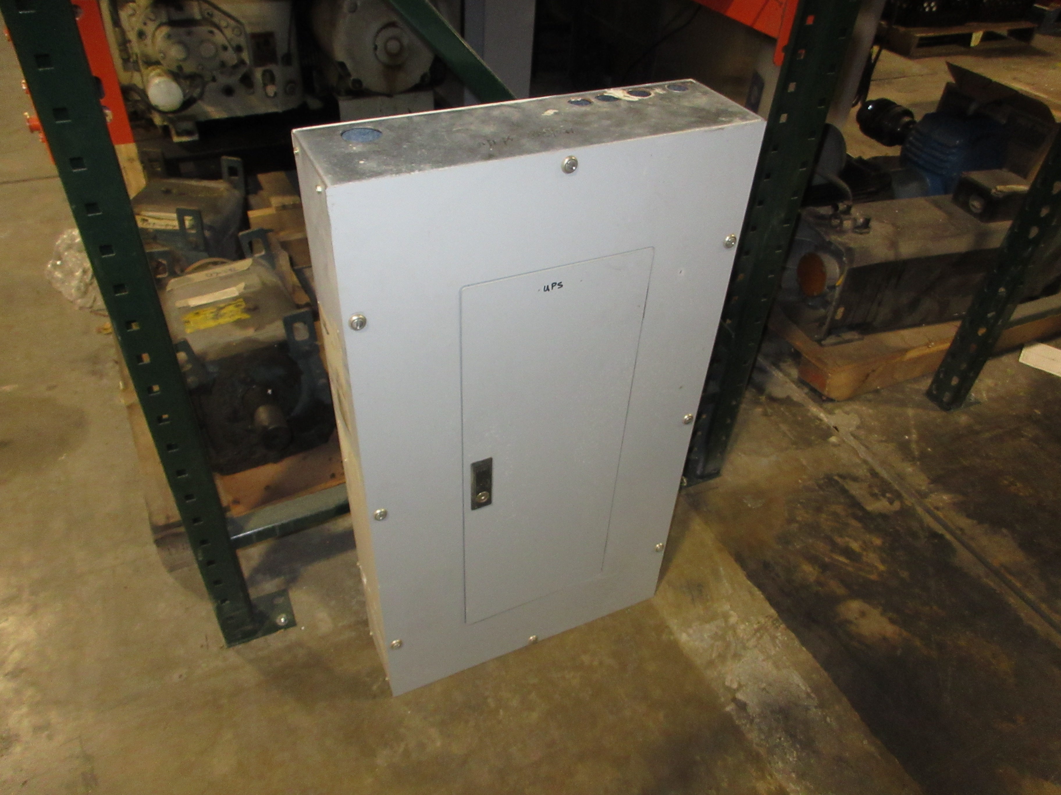 Cutler-Hammer Main Lug Breaker Panel 1C96652G01 225A 120V 3Ph 4W 18-Slot Used